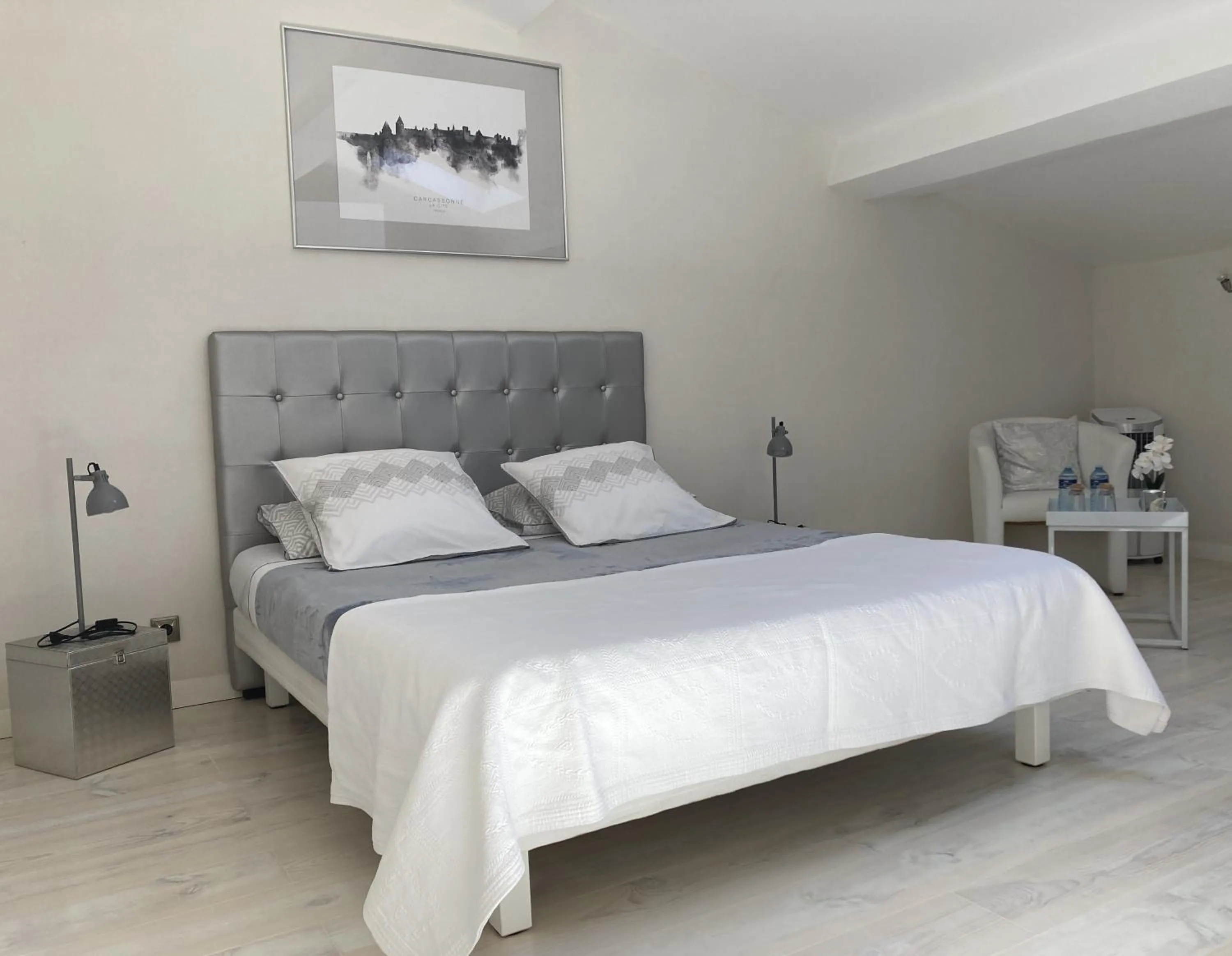 Bed in Aux Anges Gardiens