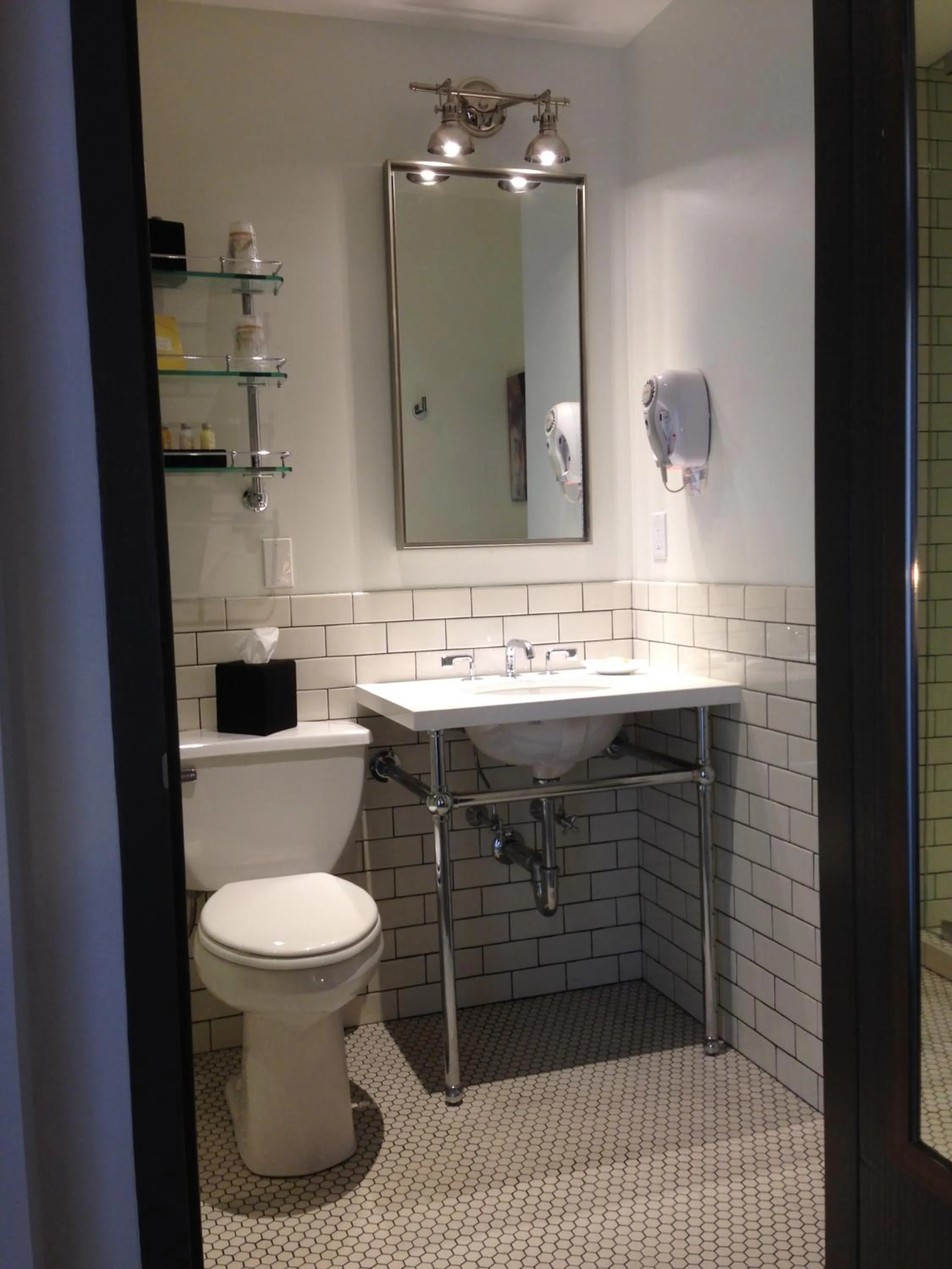 Bathroom in Hollywood Hotel