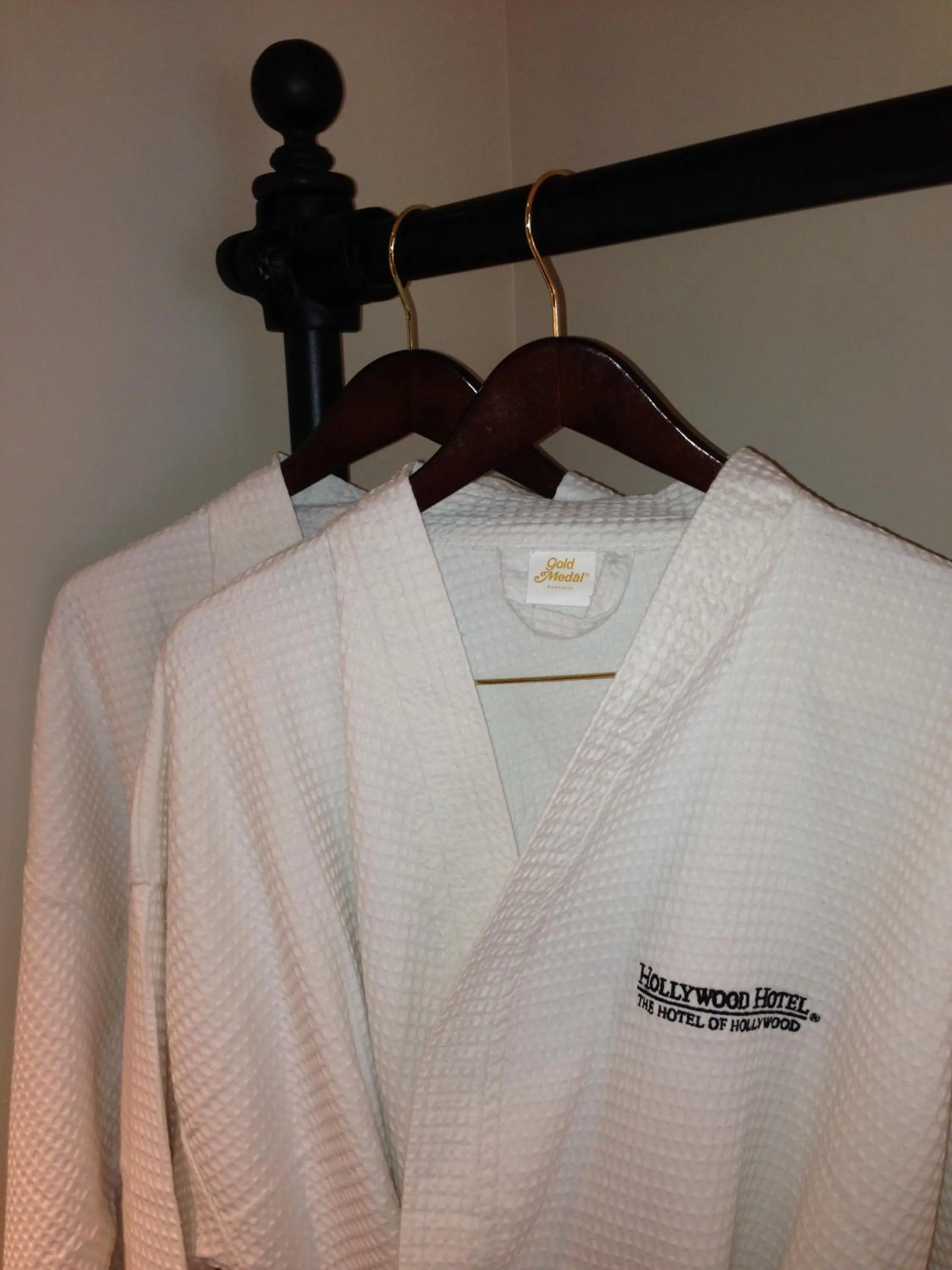 Bedroom in Hollywood Hotel