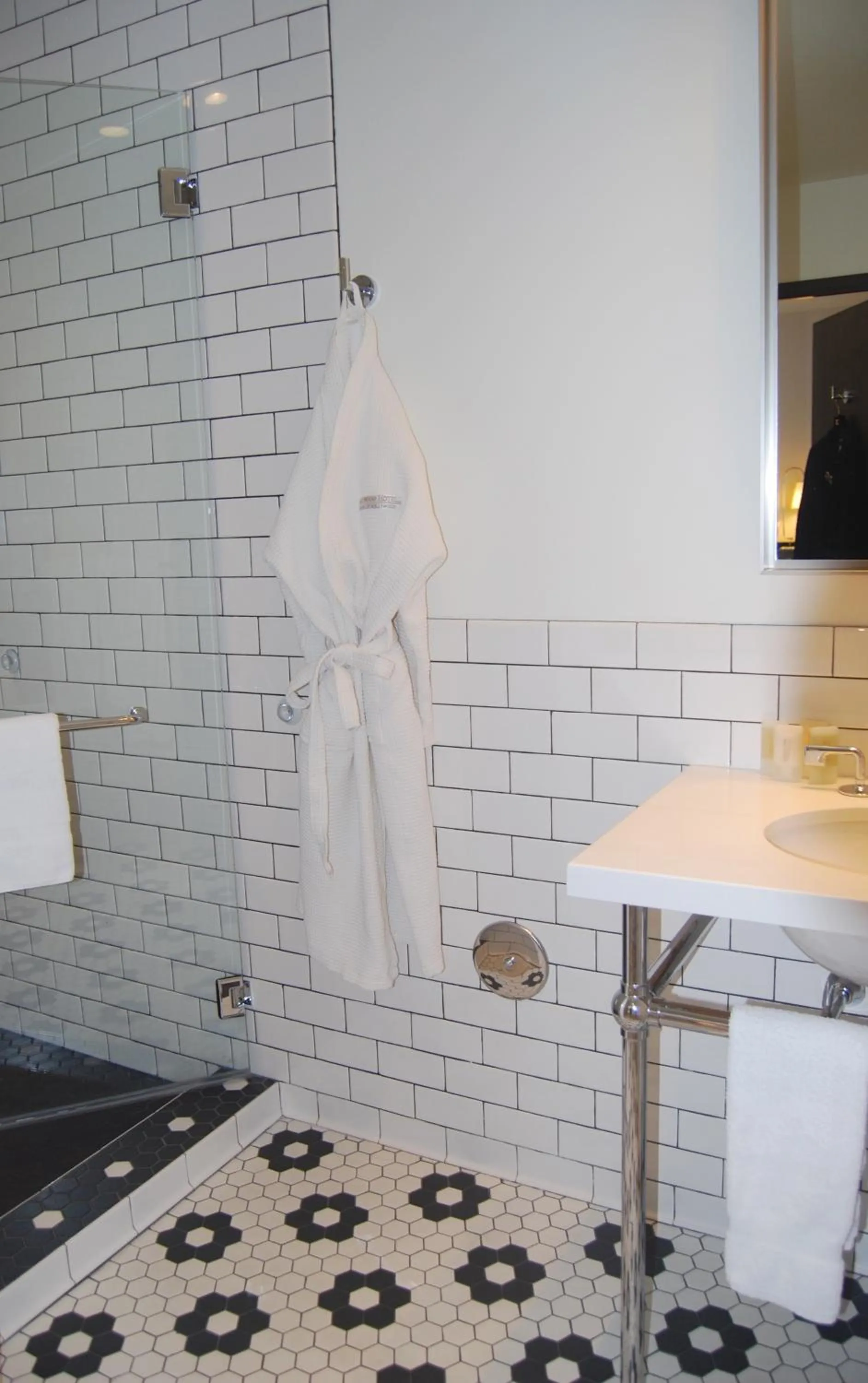 Bathroom in Hollywood Hotel