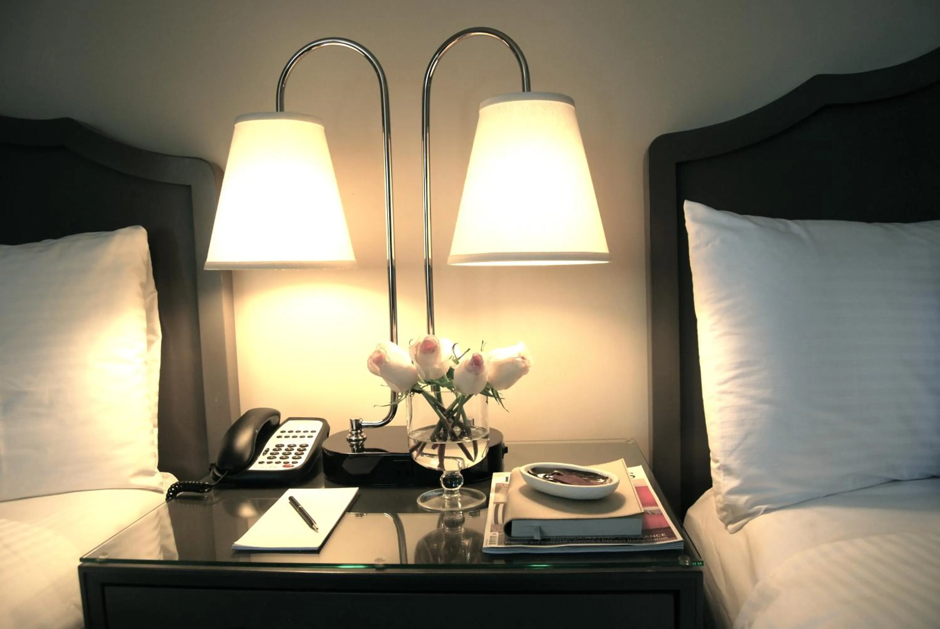 Bedroom, Bed in Hollywood Hotel