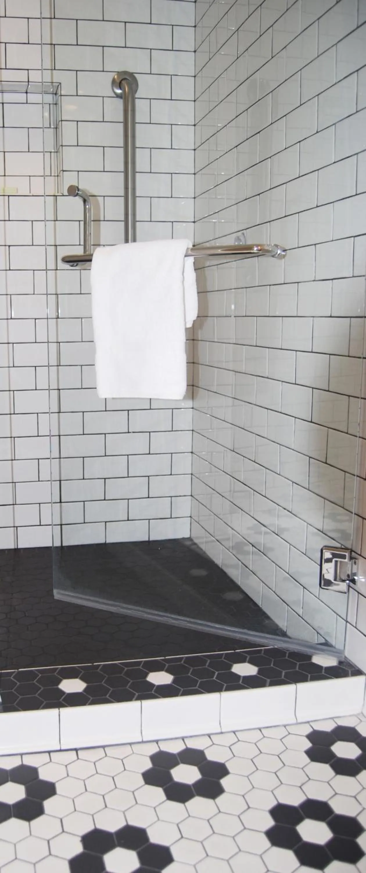 Bathroom in Hollywood Hotel