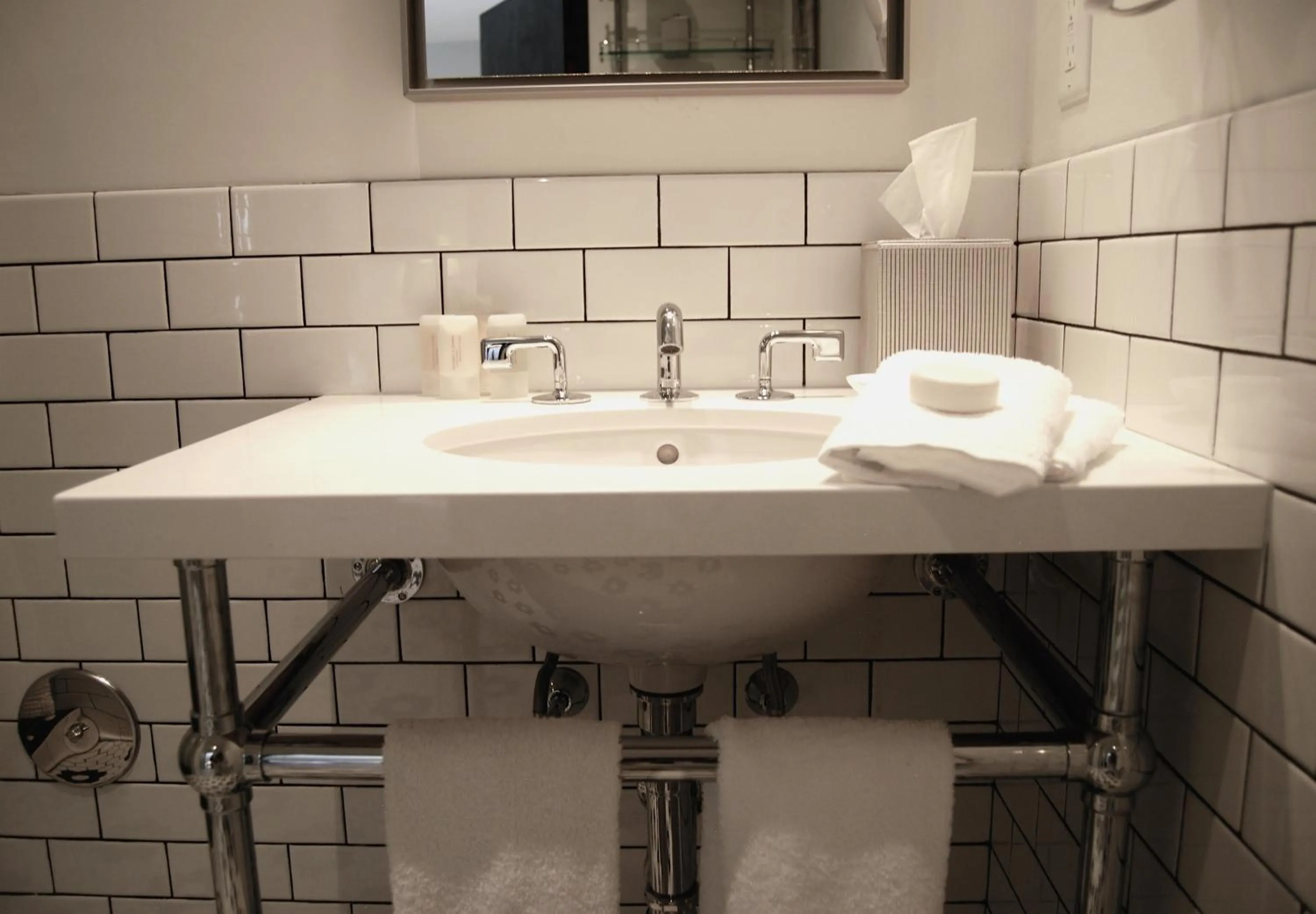 Bathroom in Hollywood Hotel