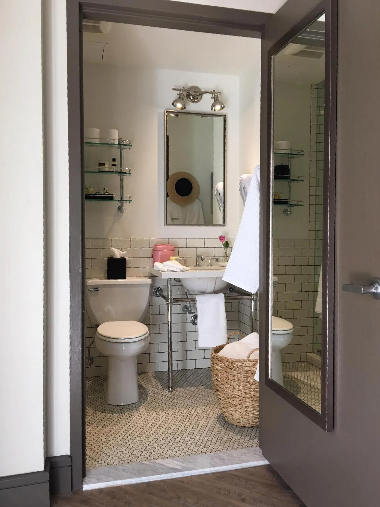 Bathroom in Hollywood Hotel