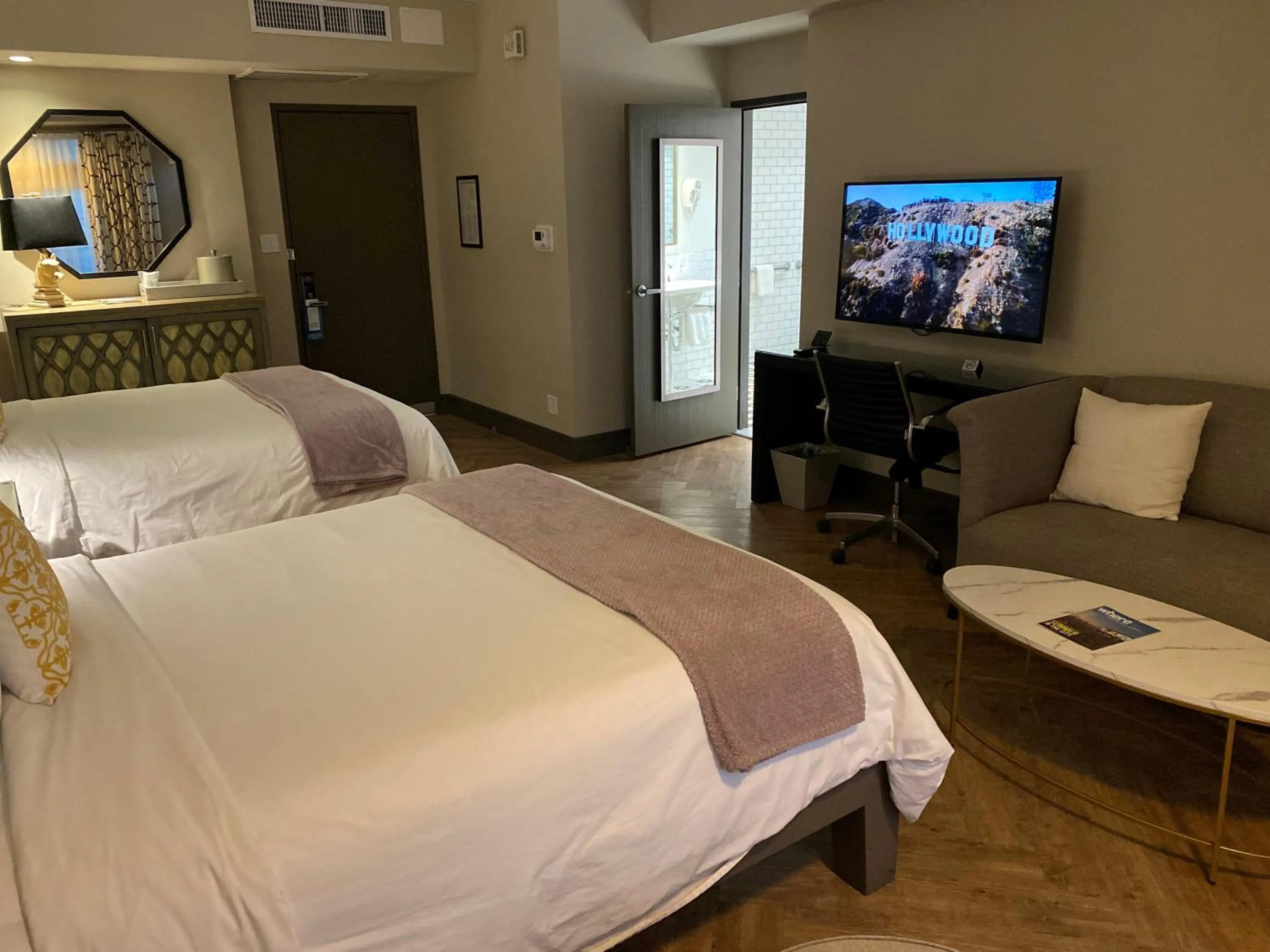 Bed in Hollywood Hotel