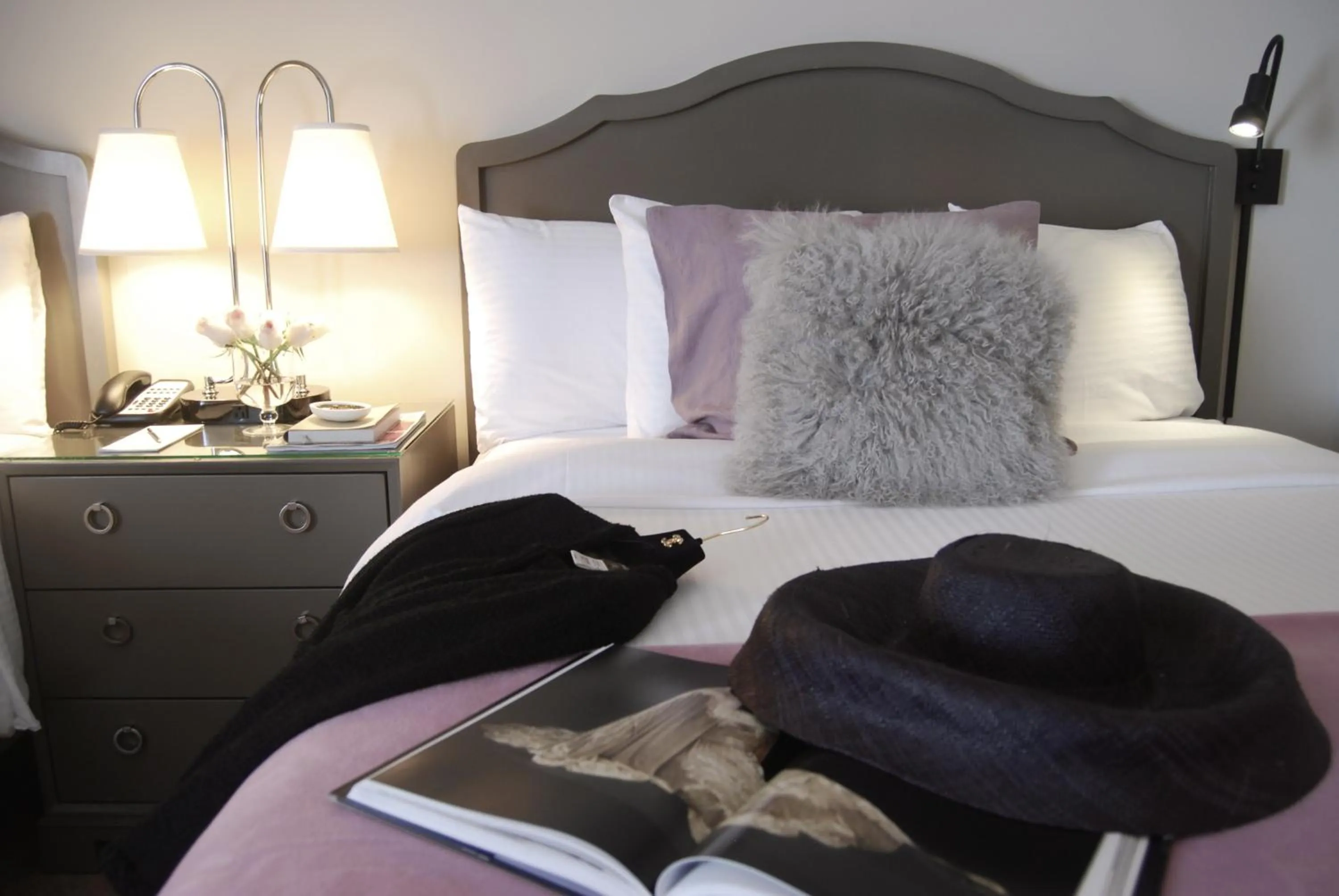 Bed in Hollywood Hotel