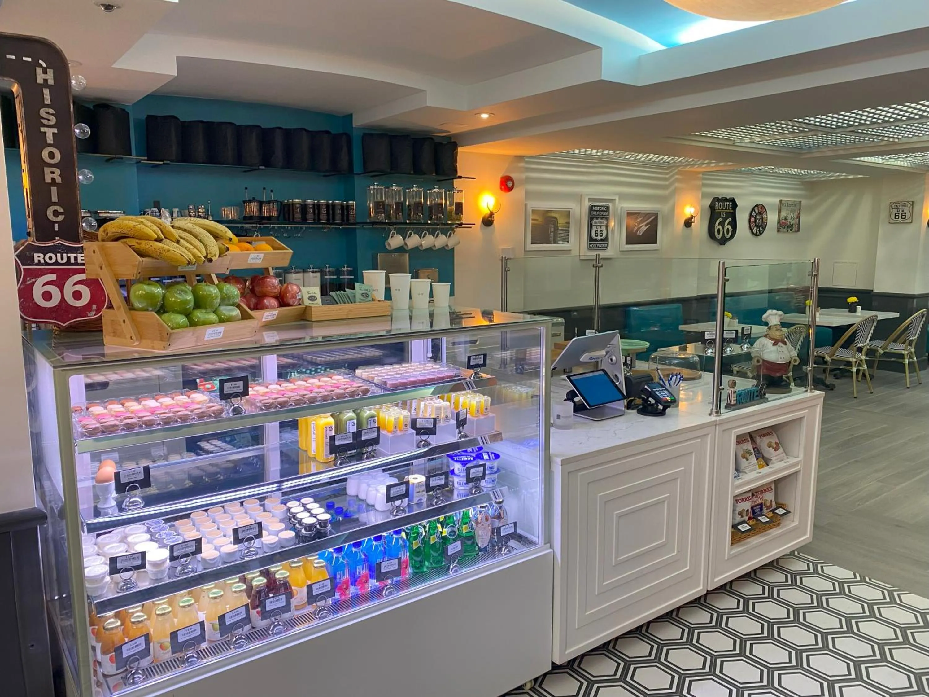 Restaurant/places to eat in Hollywood Hotel