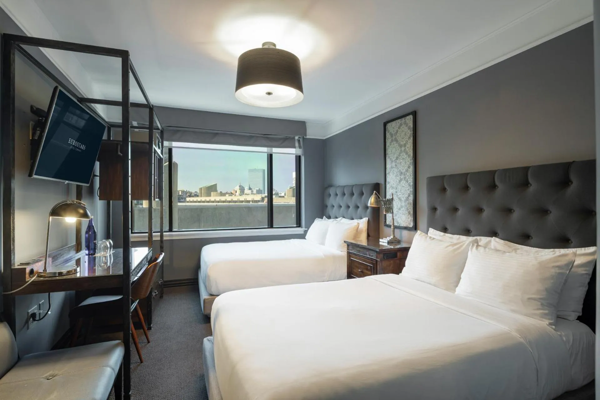 Bedroom, Bed in Eurostars The Boxer