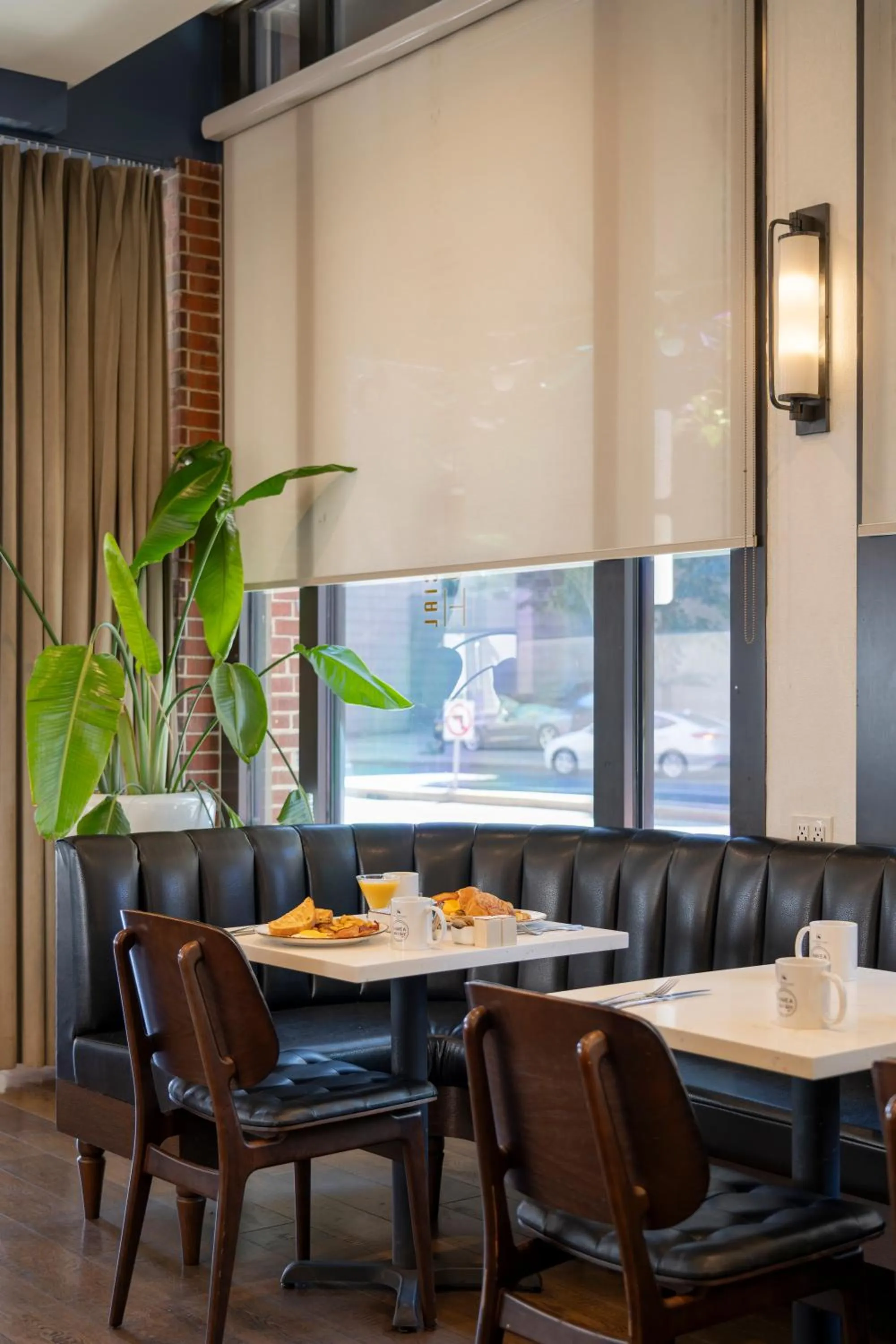 Breakfast in Eurostars The Boxer