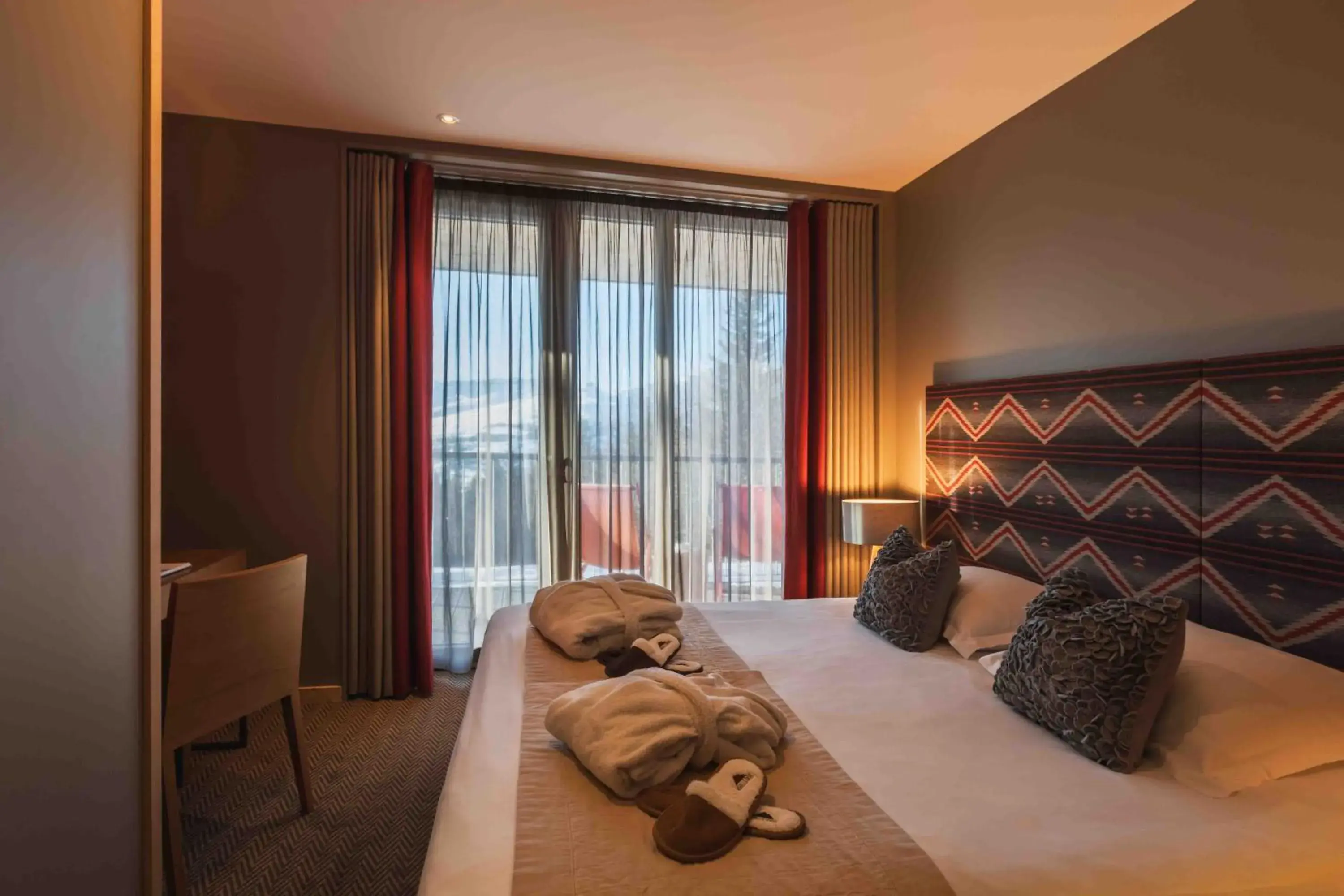 Double or Twin Room with Terrace in L'Aiguille Grive Chalets Hotel Double or Twin Room with Terrace in L'Aiguille Grive Chalets Hotel