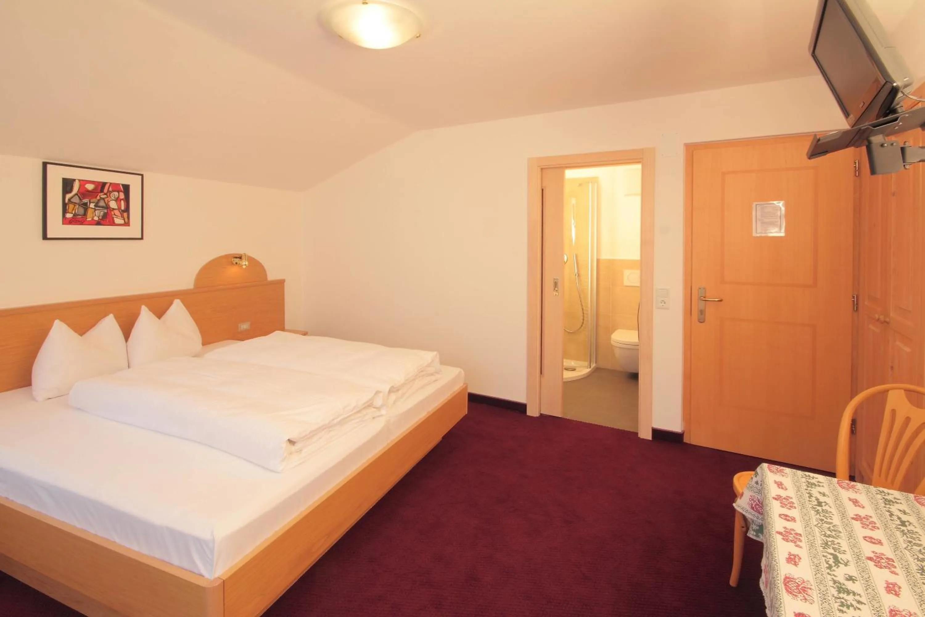 Photo of the whole room, Bed in Pension & Residence Astoria