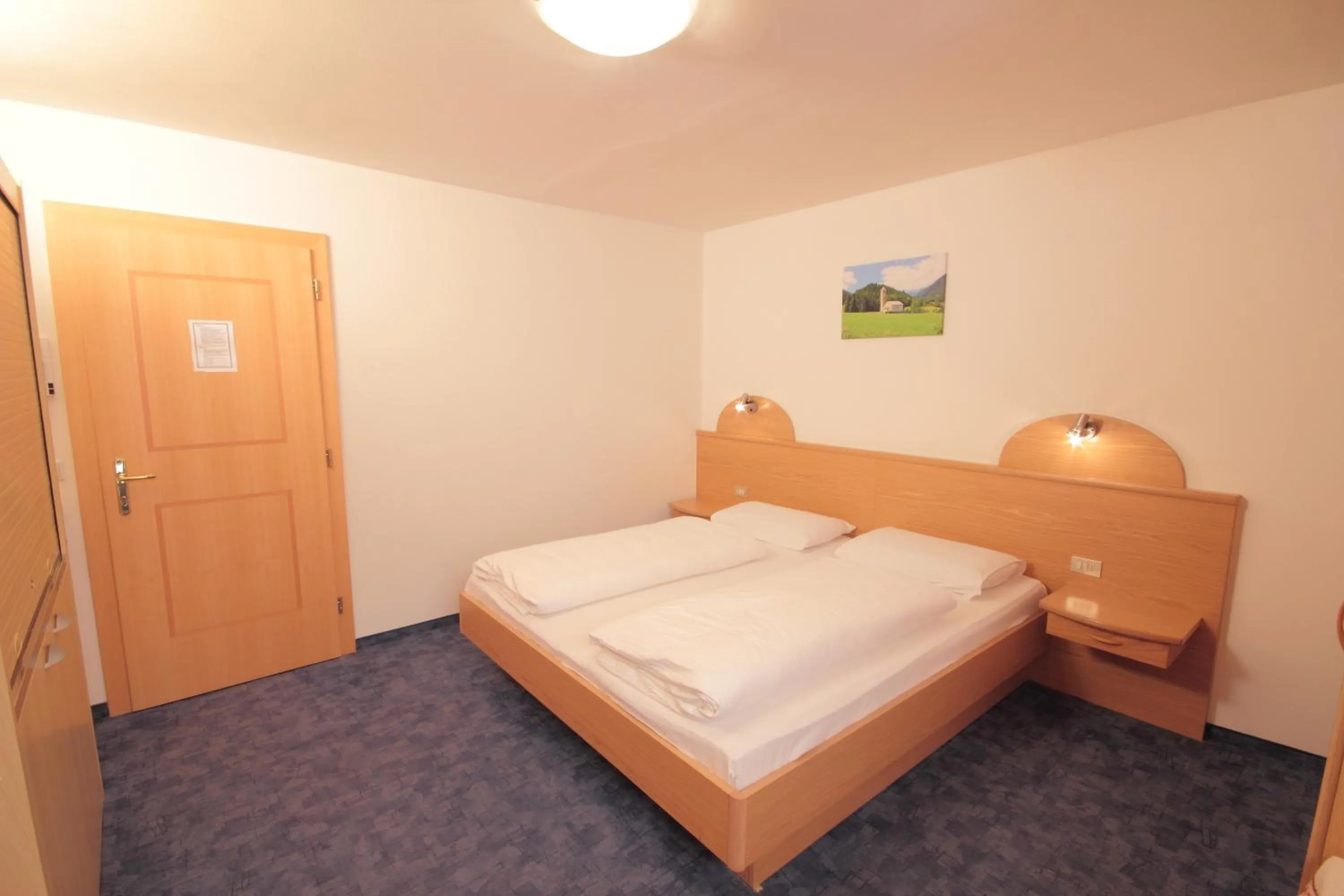 Photo of the whole room, Bed in Pension & Residence Astoria