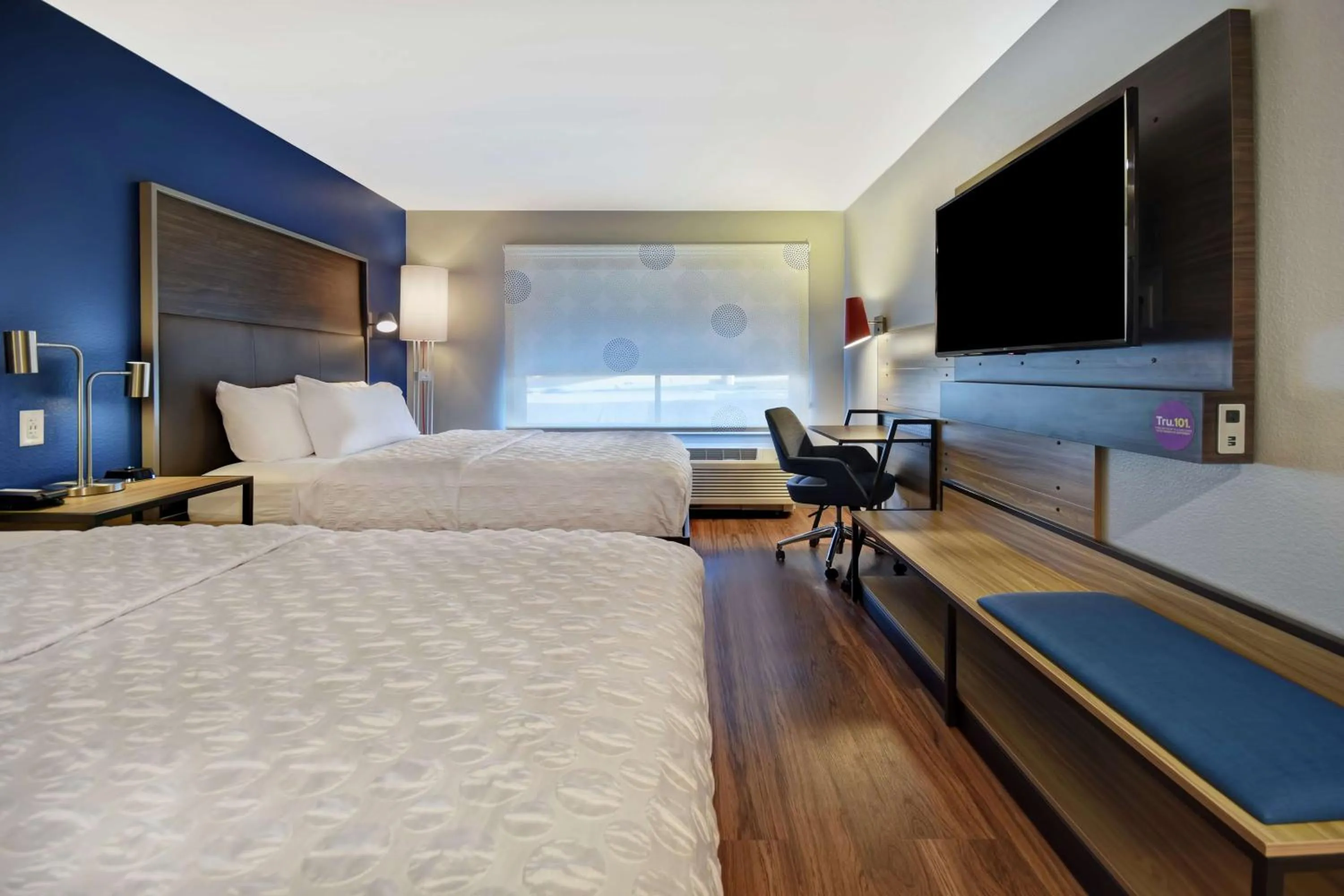 Bedroom, Bed in Tru By Hilton Denver South Park Meadows, Co