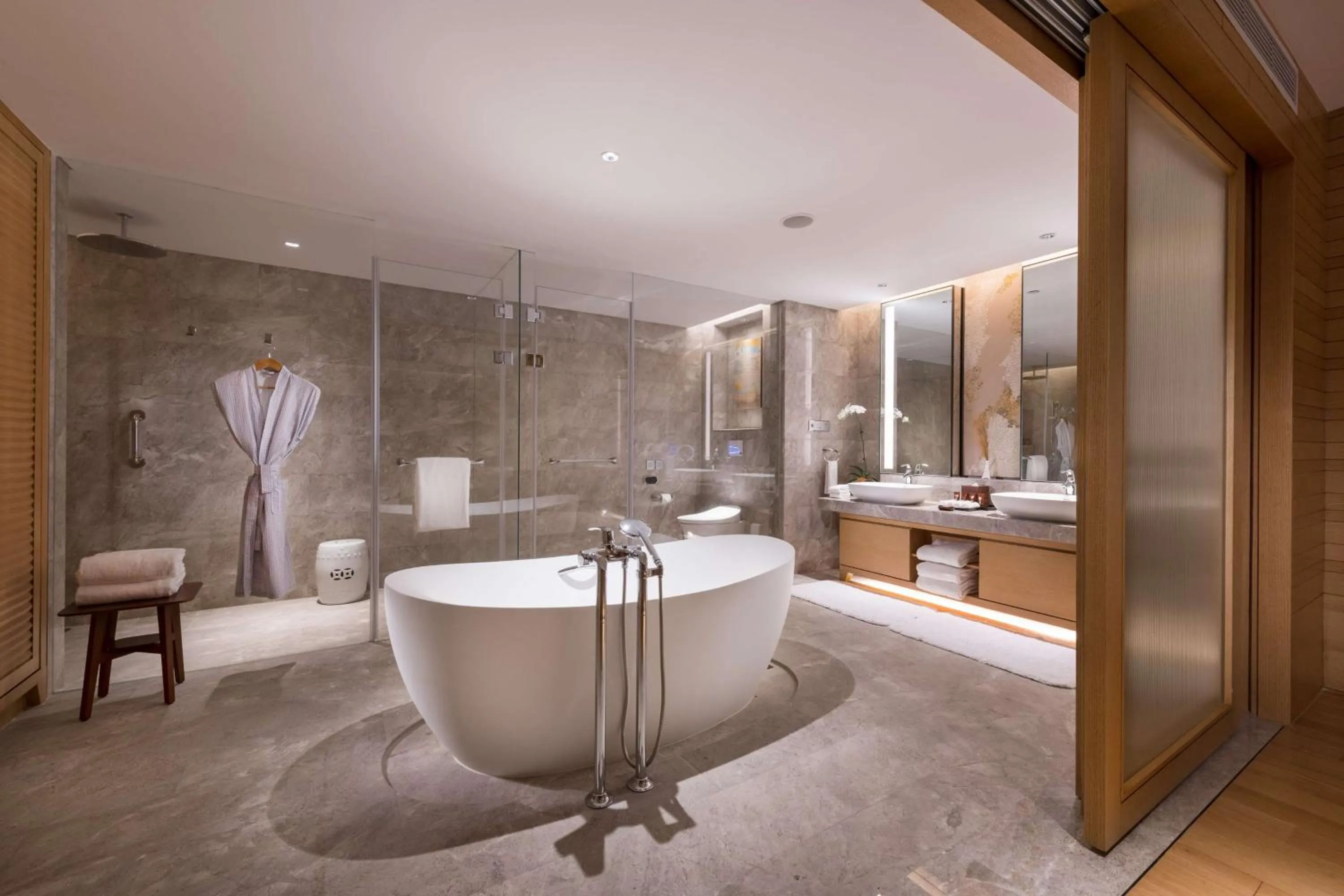 Bathroom in Conrad Hangzhou Tonglu