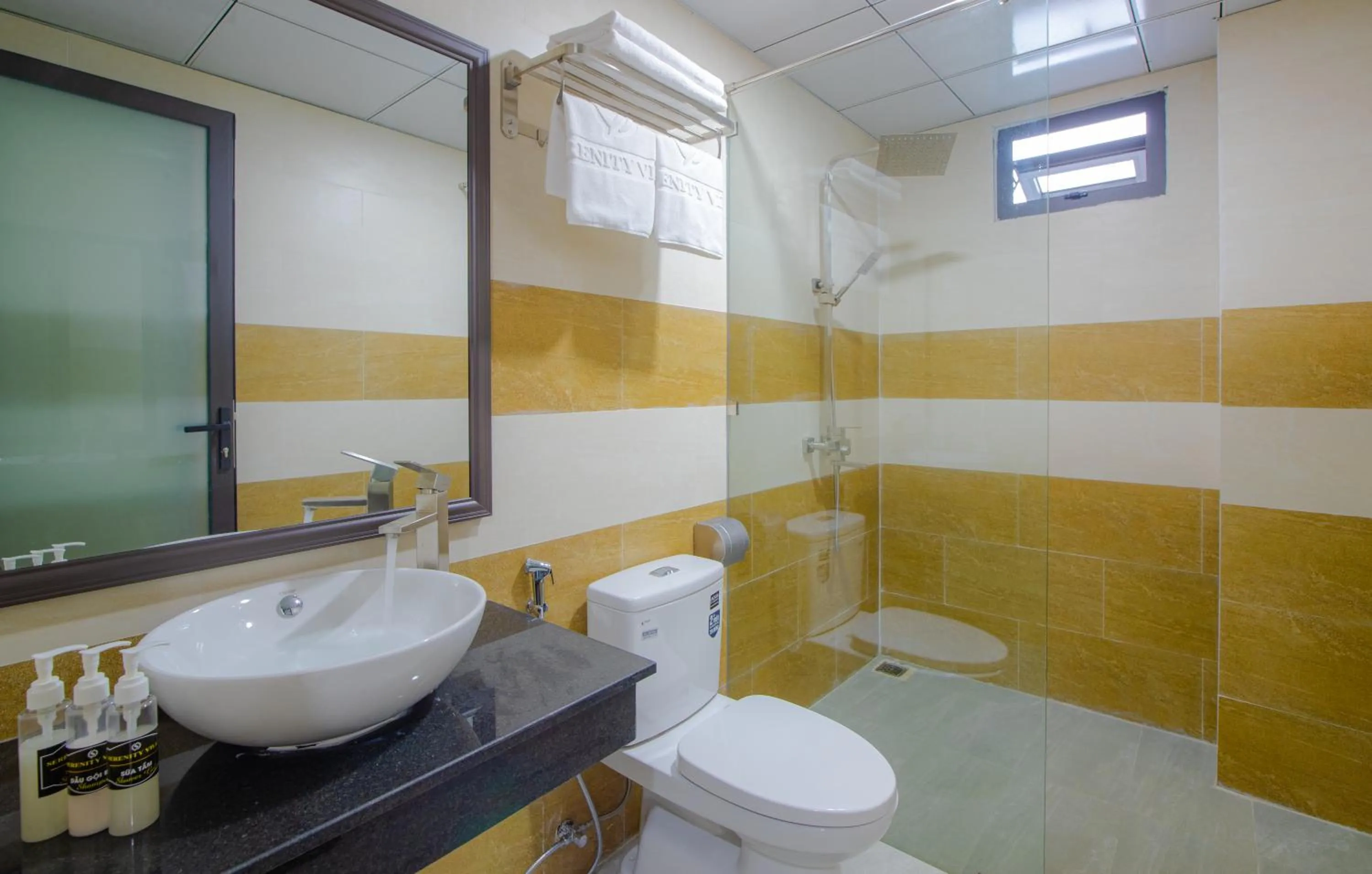 Shower in Serenity Villa Hoi An