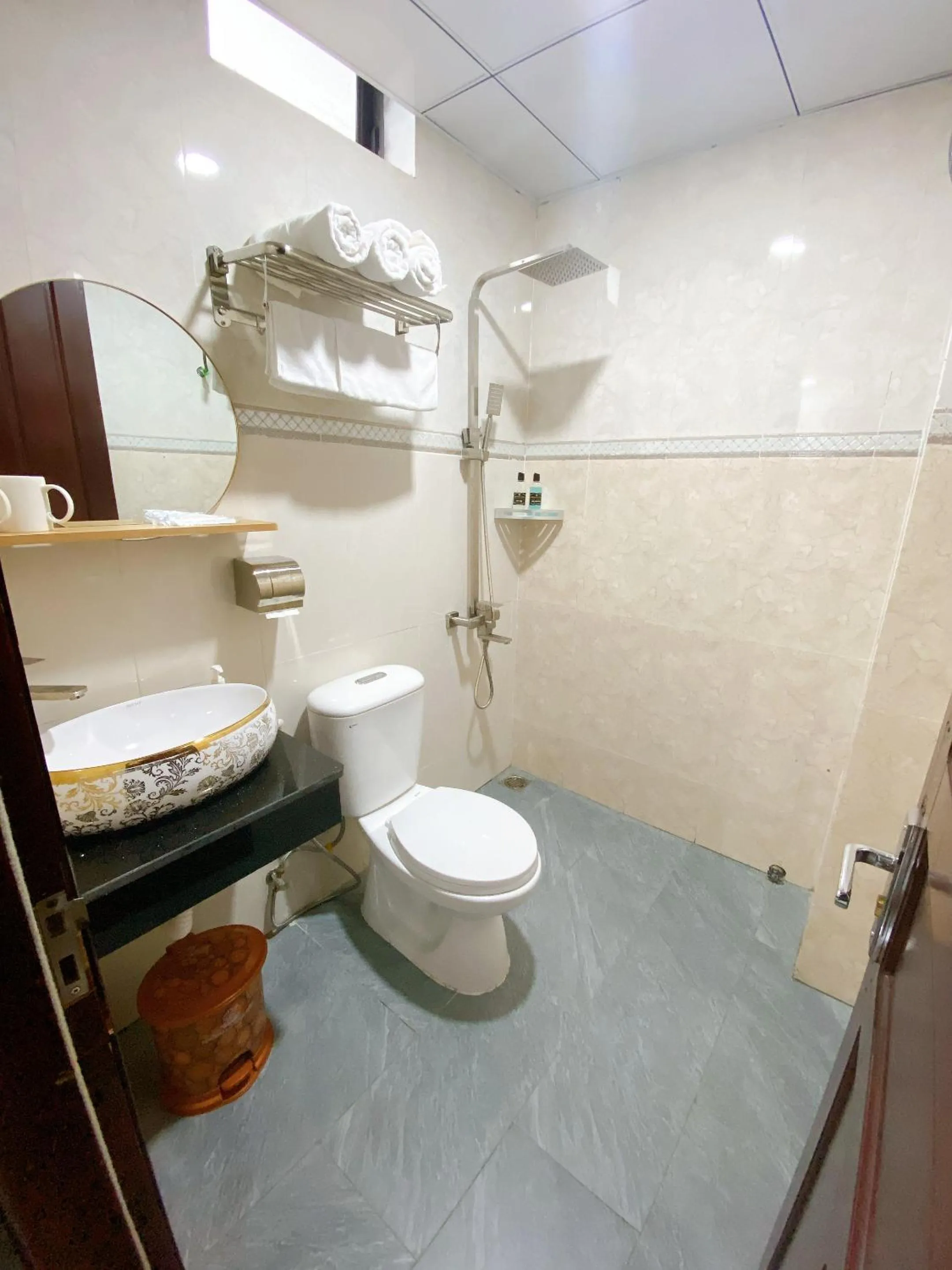 Shower in Serenity Villa Hoi An