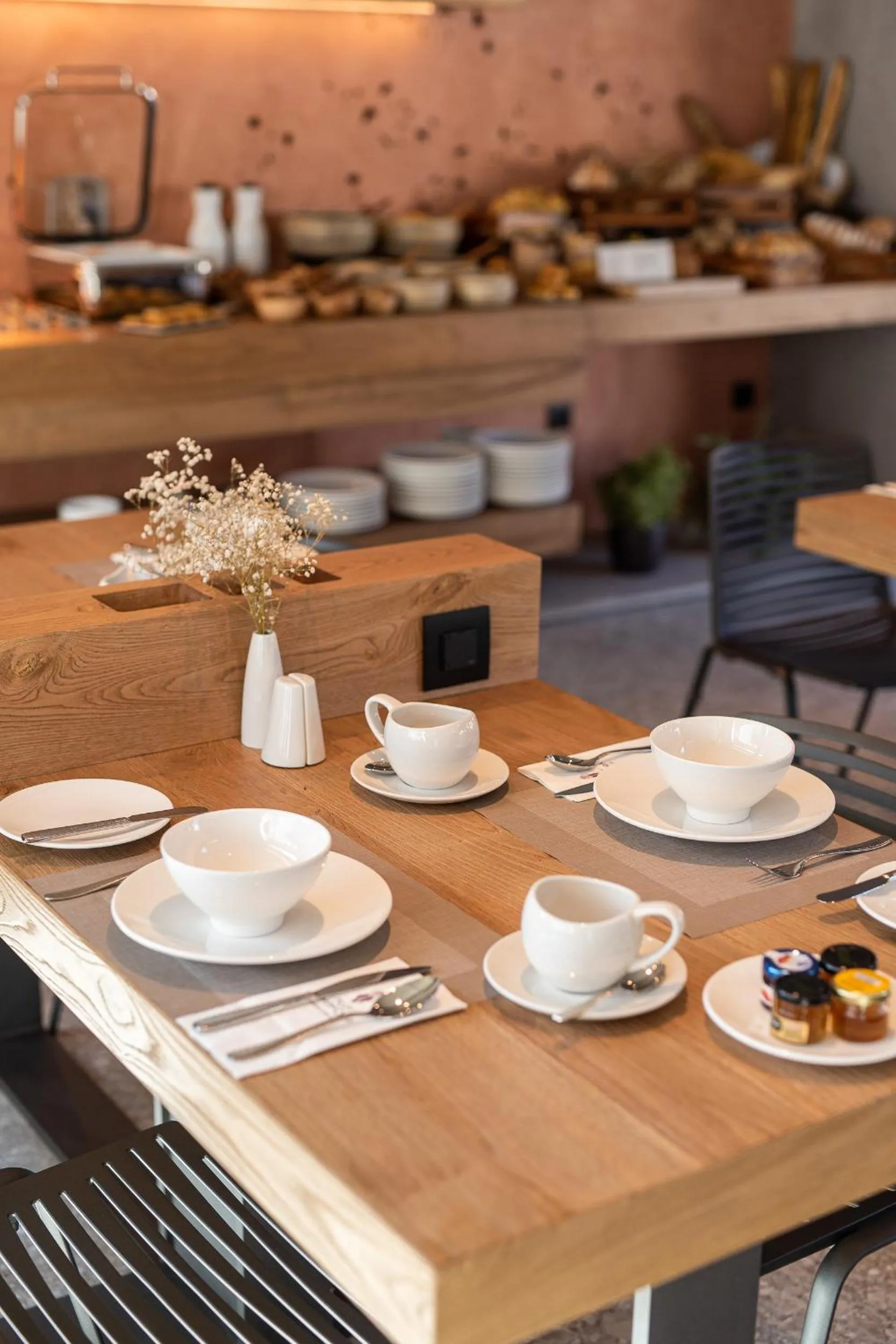 Restaurant/places to eat in Pilot Amphora Boutique Hotel "Adults Only"