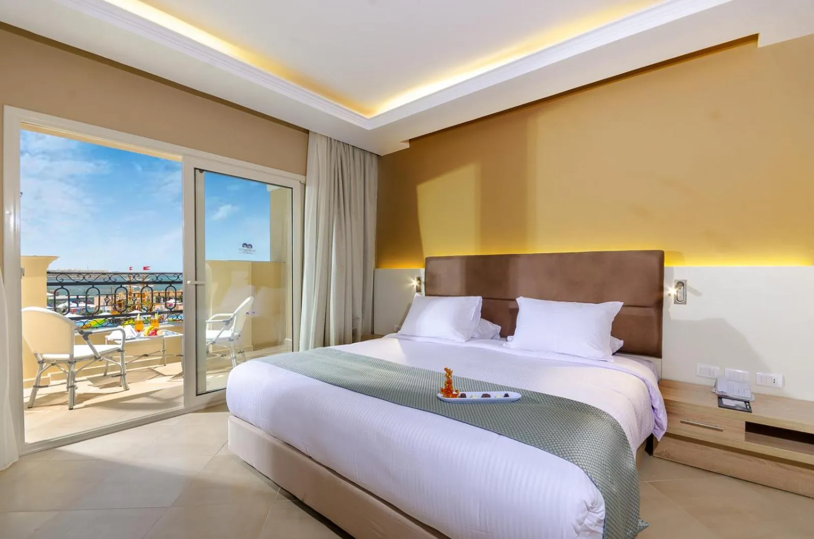 Bedroom, Bed in Titanic Royal-Families and Couples only