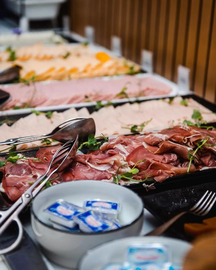 Breakfast in YOTEL Porto