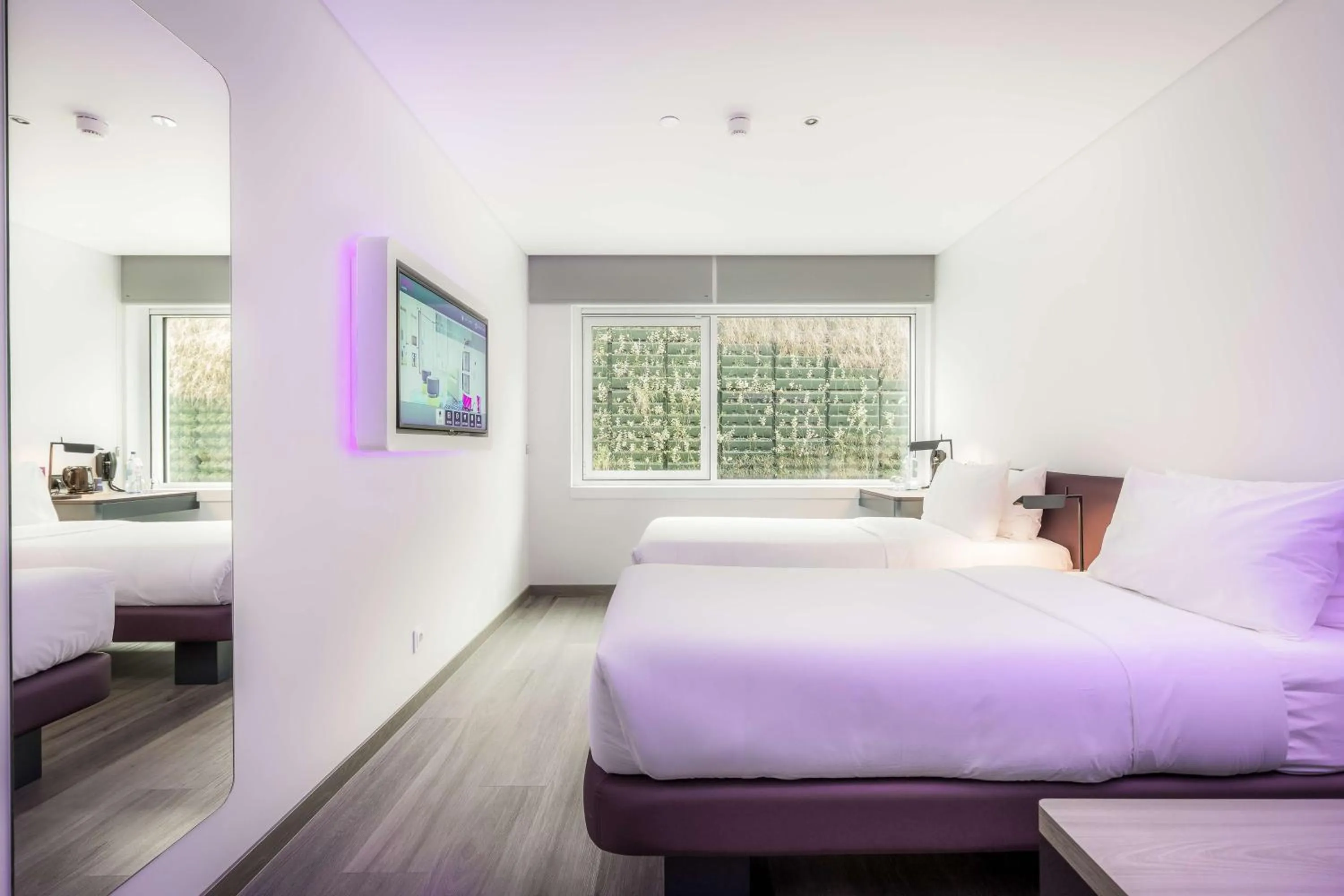 Bedroom, Bed in YOTEL Porto