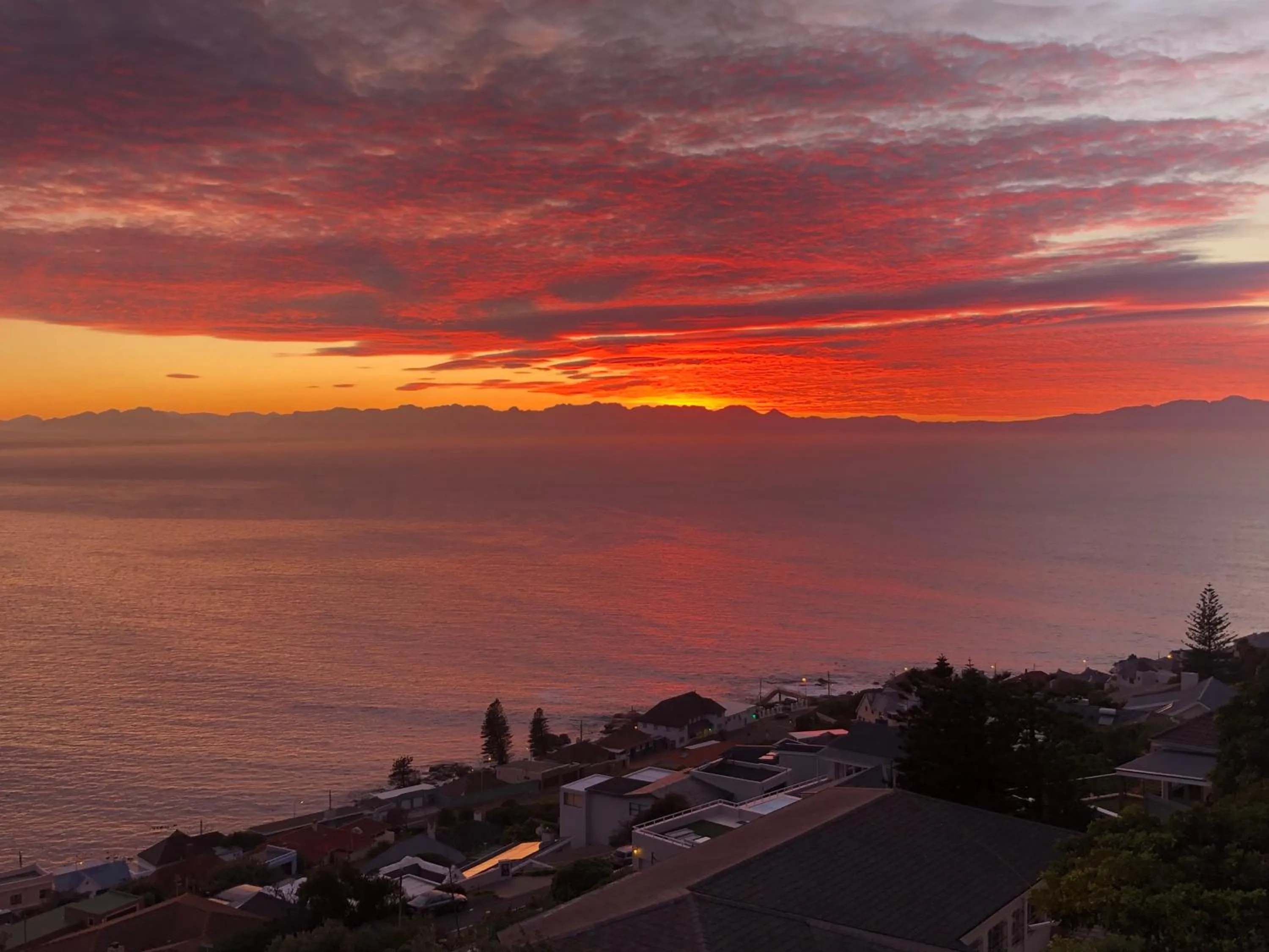 Sunrise in 1 Mountain Rd Boutique B & B