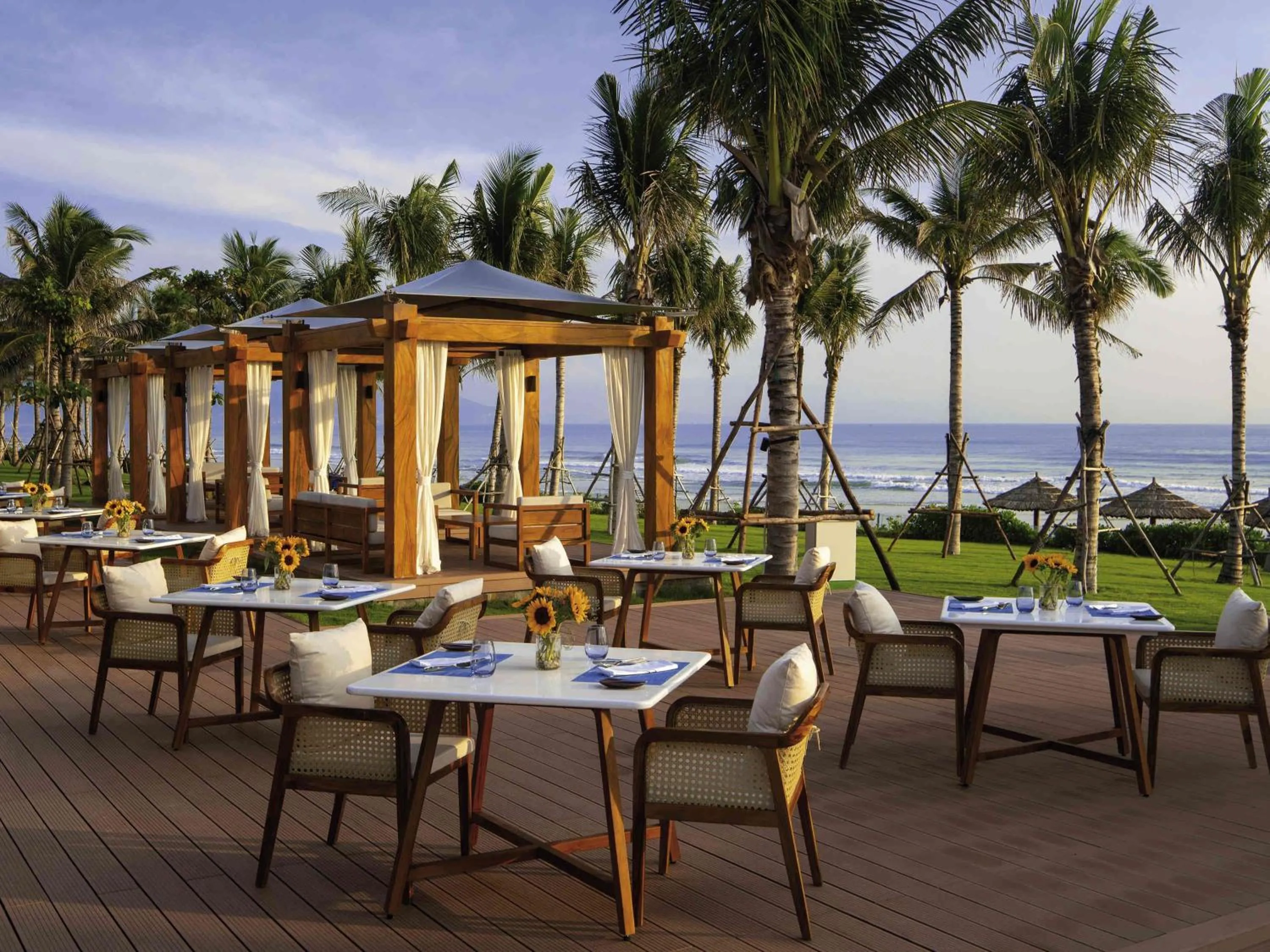Restaurant/places to eat in Mövenpick Resort Cam Ranh