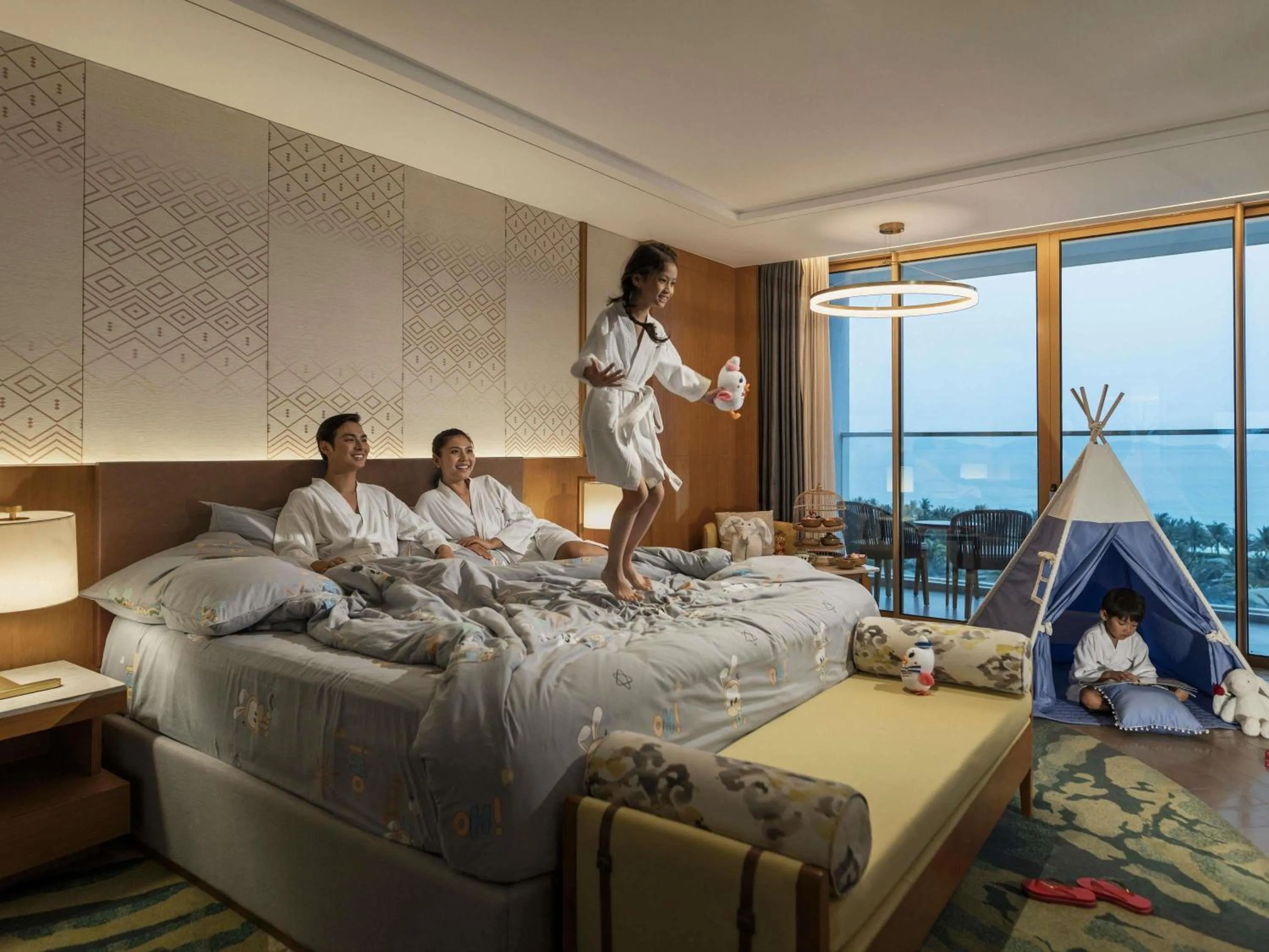 People, Bed in Mövenpick Resort Cam Ranh