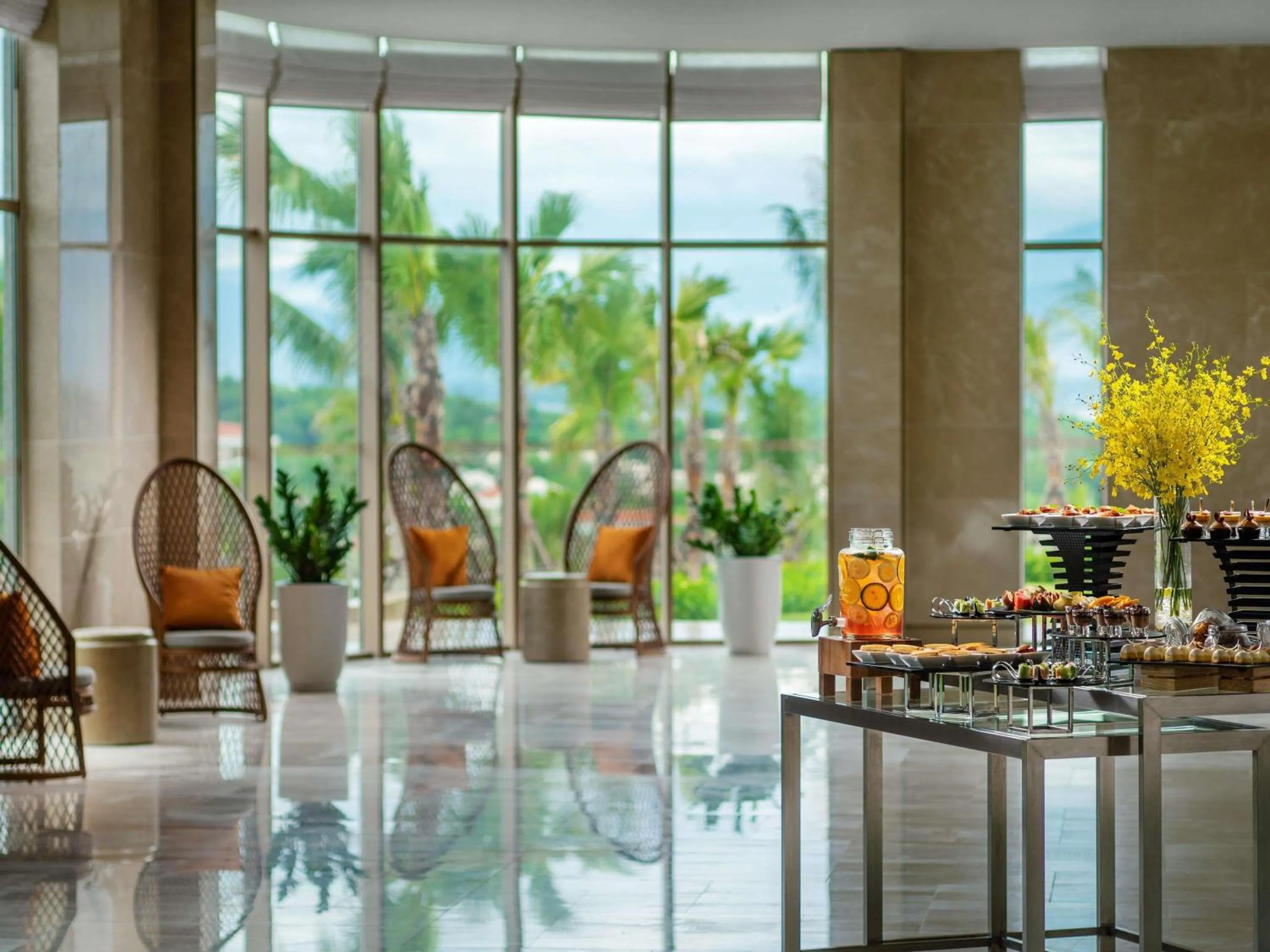 Restaurant/places to eat in Mövenpick Resort Cam Ranh