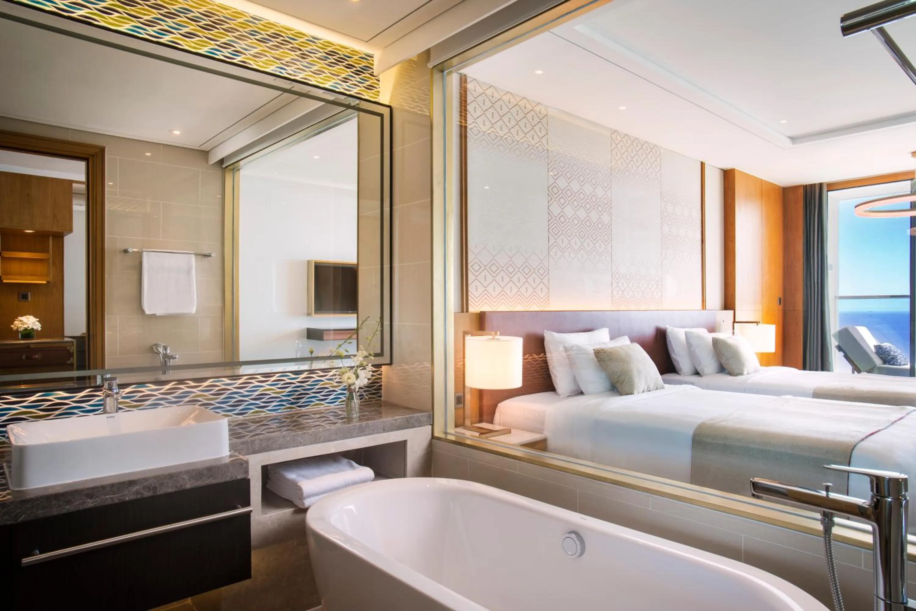 Shower, Bed in Mövenpick Resort Cam Ranh
