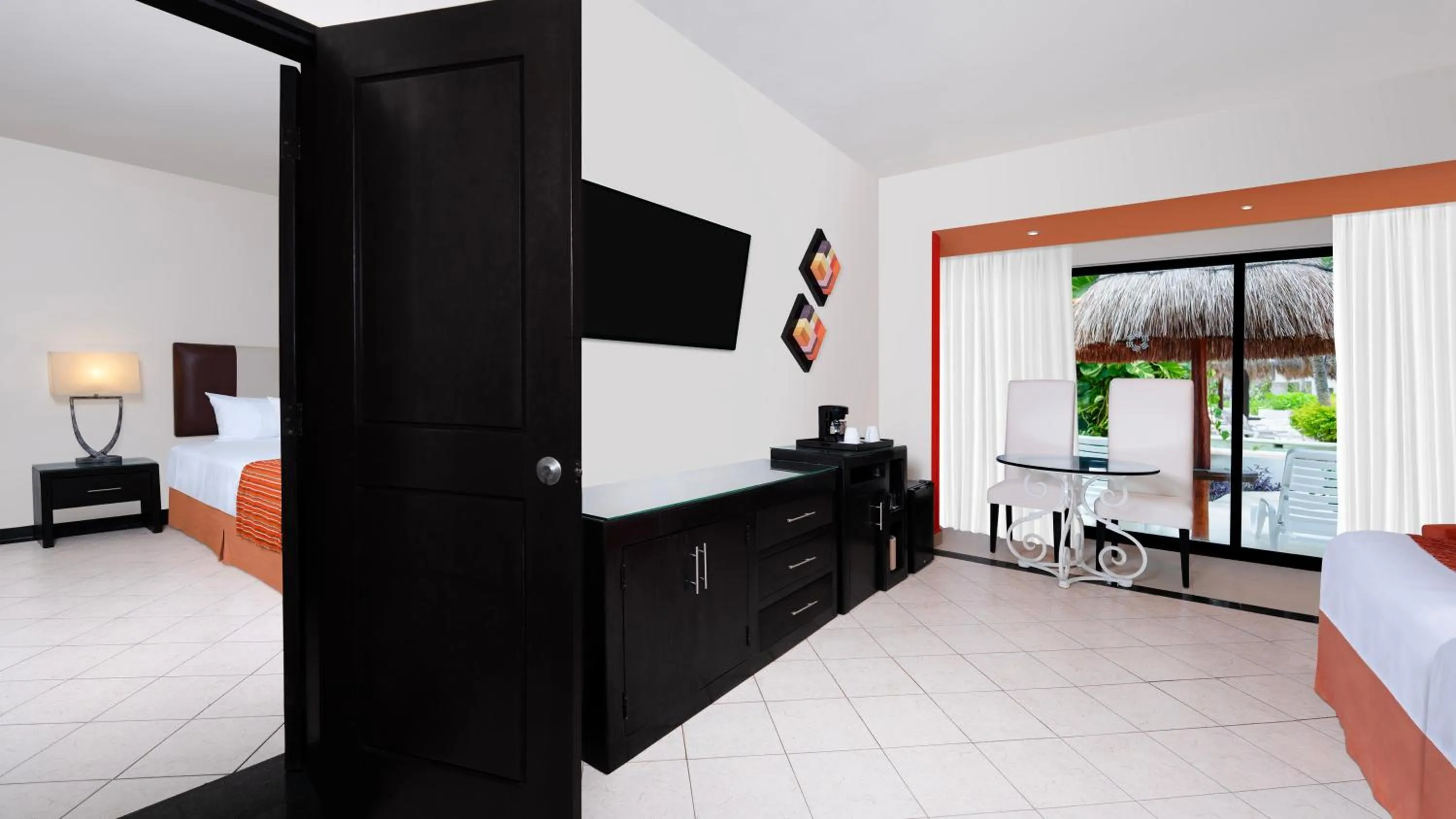 Photo of the whole room, Bed in Grand Oasis Tulum Riviera - All Inclusive