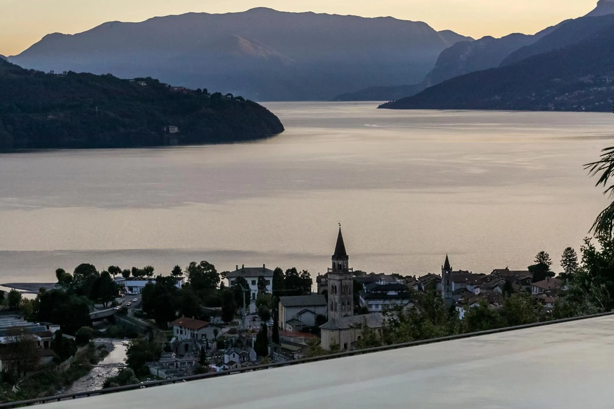 Lake view in La Collinetta Apartments