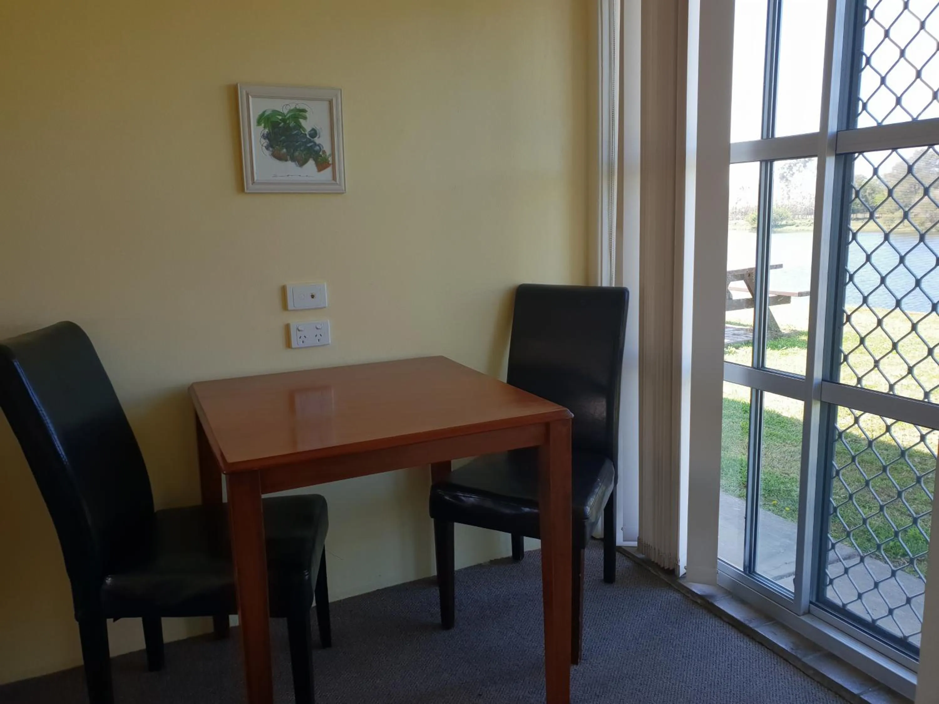 Moon River Motor Inn