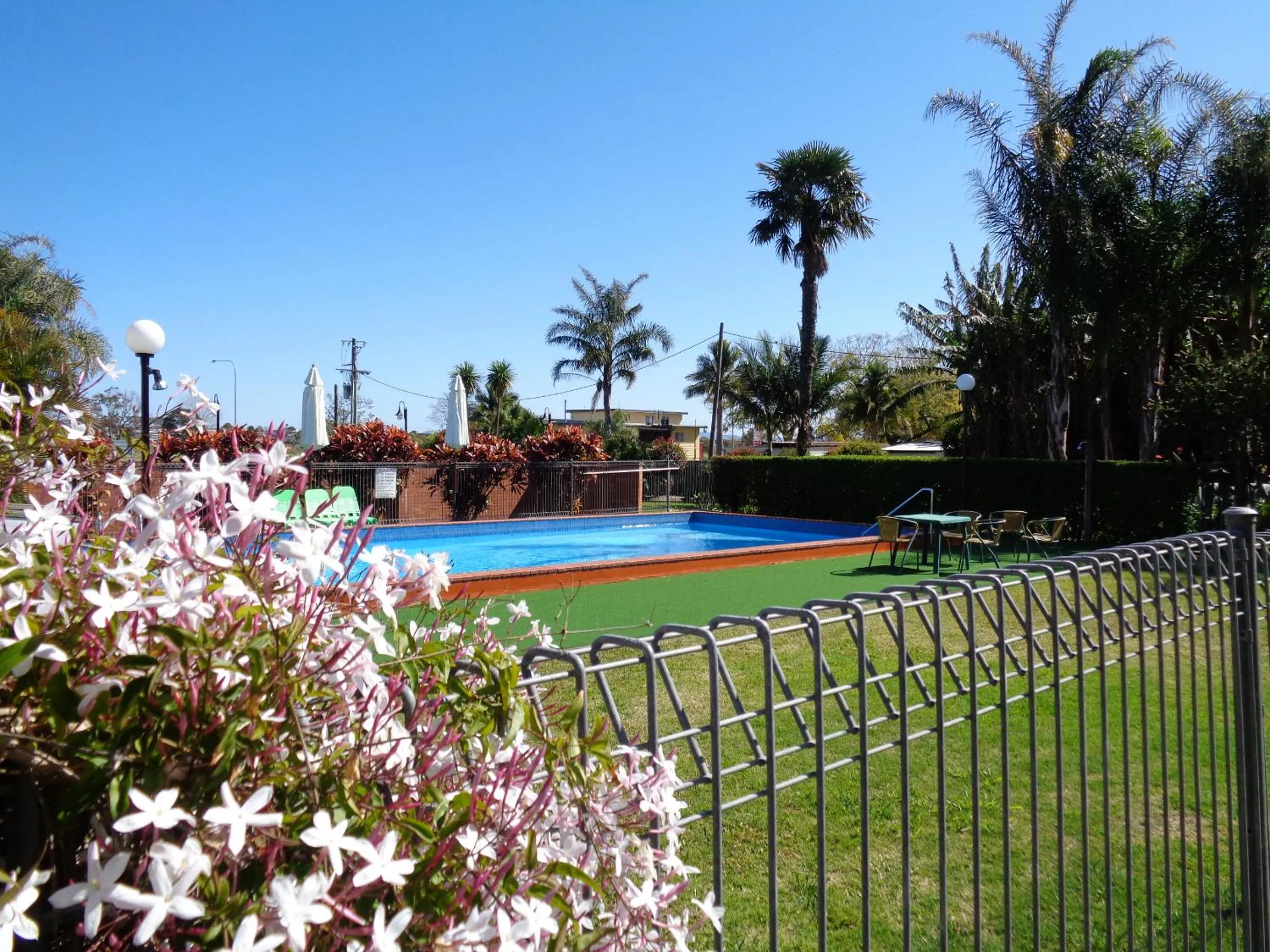 Day in Moon River Motor Inn