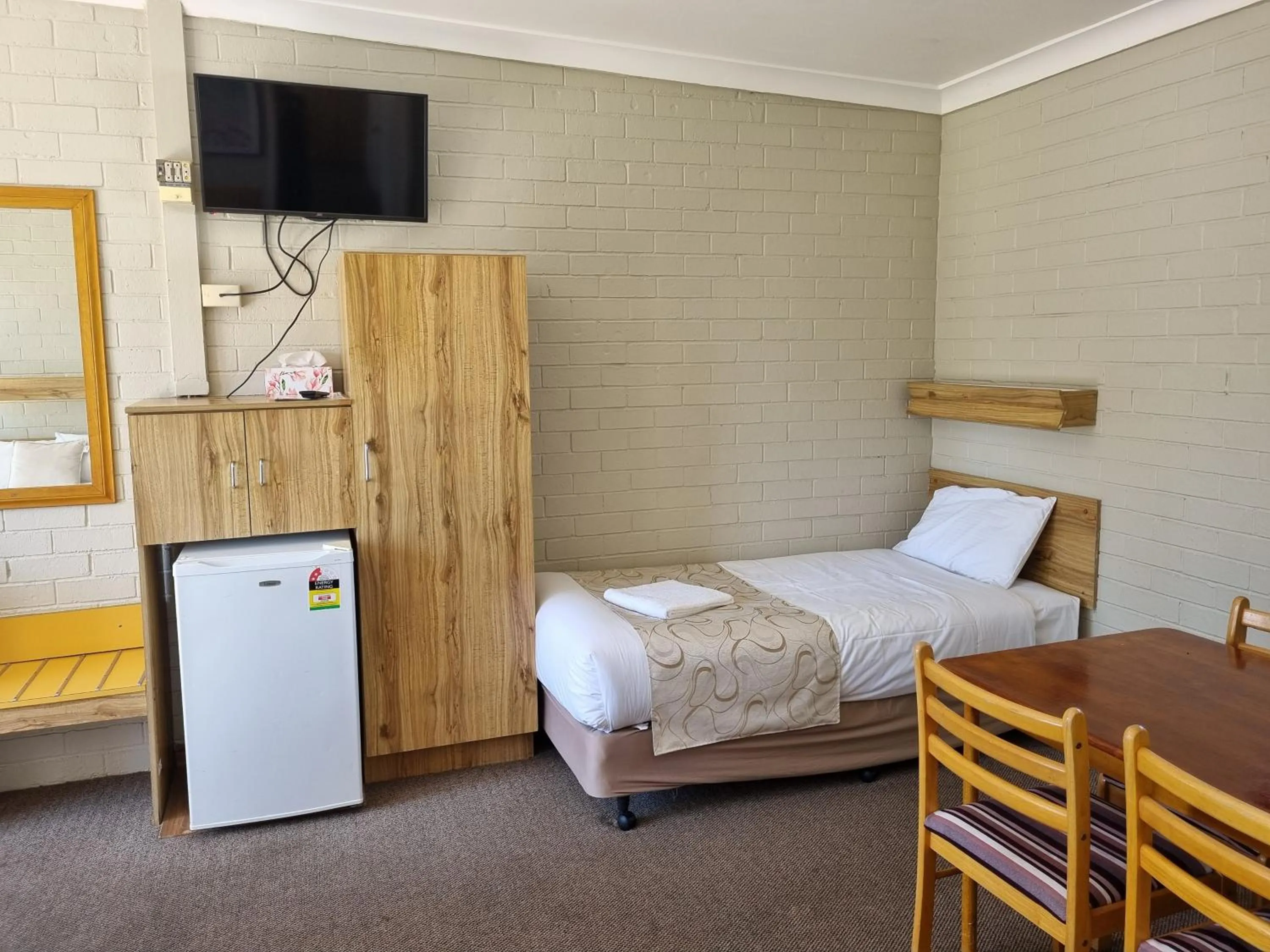 Bed in Moon River Motor Inn