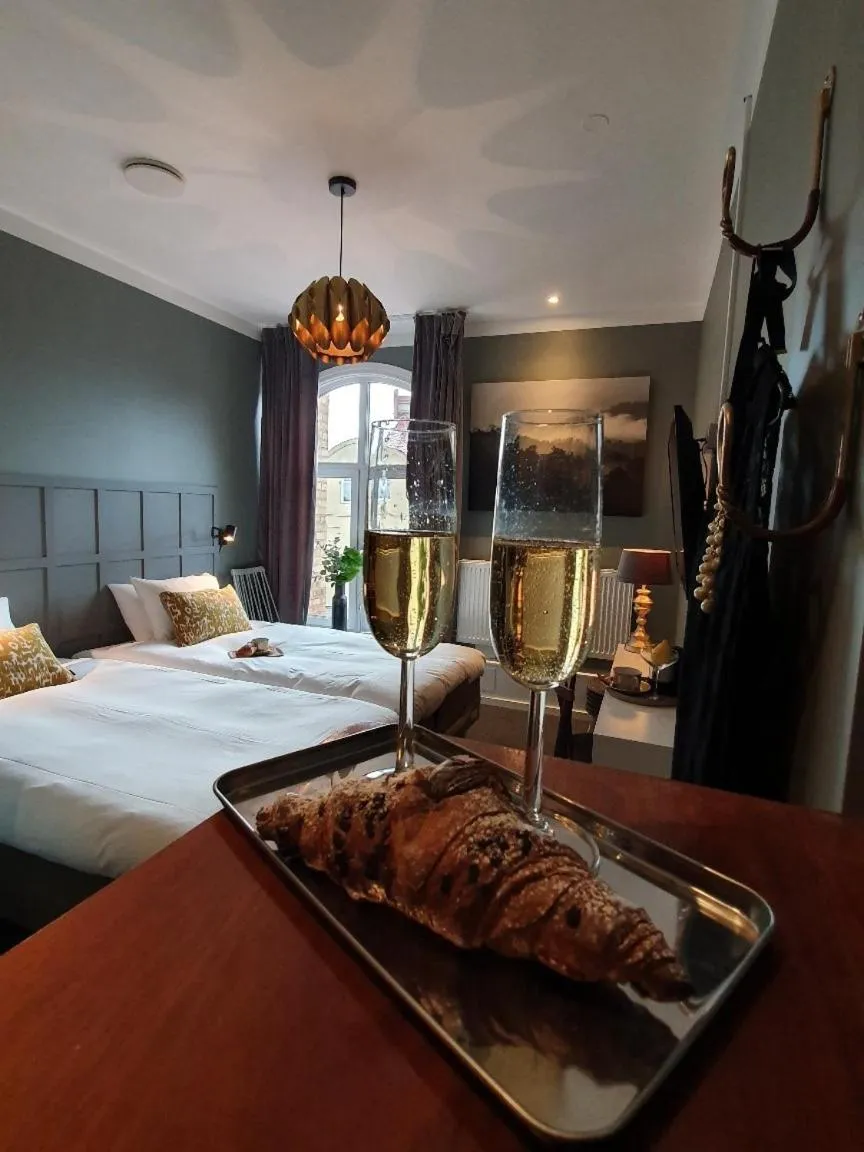 Bed in Hotell Carl Friman