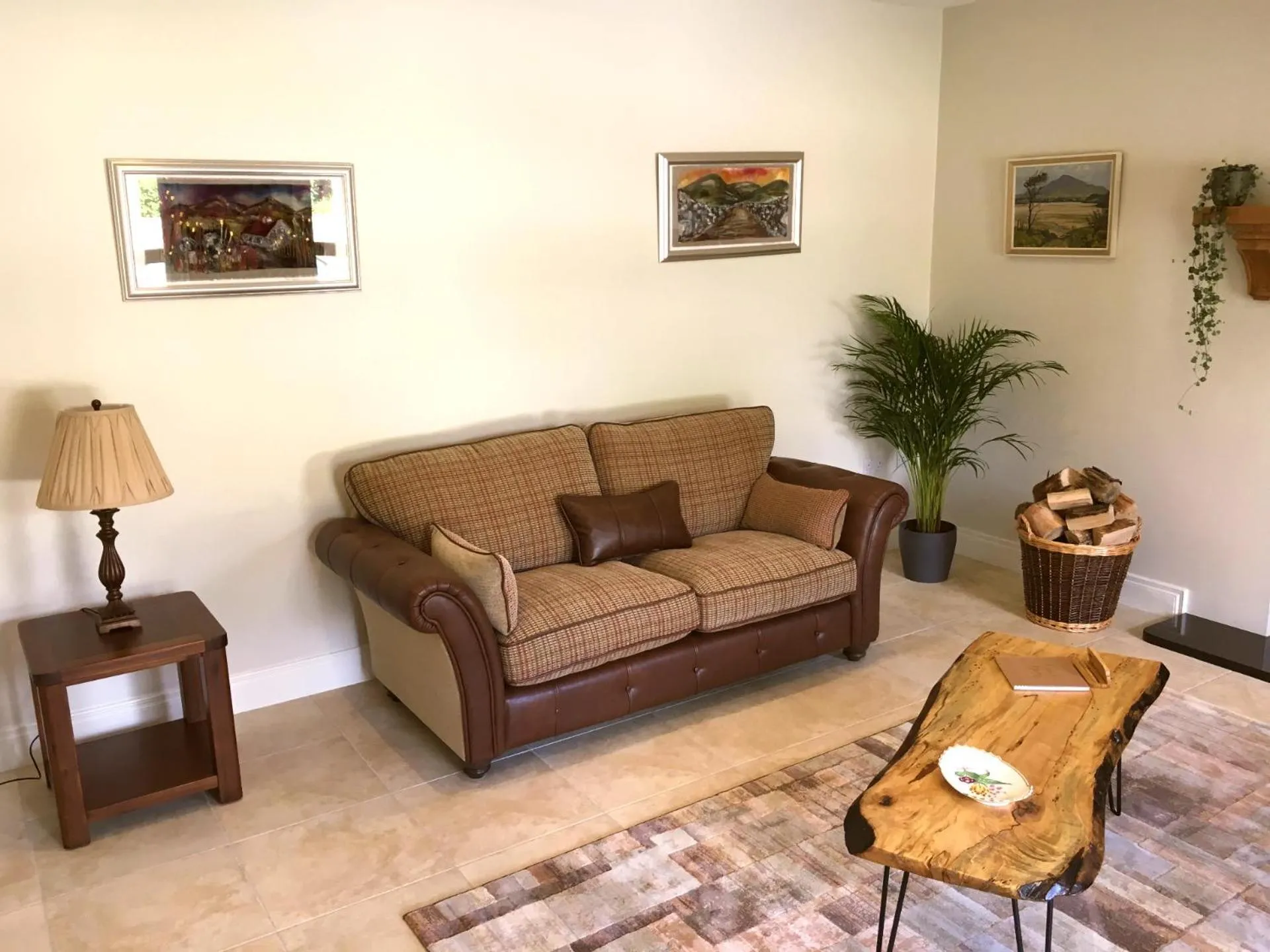 Living room in Mourne Country House Bed and Breakfast