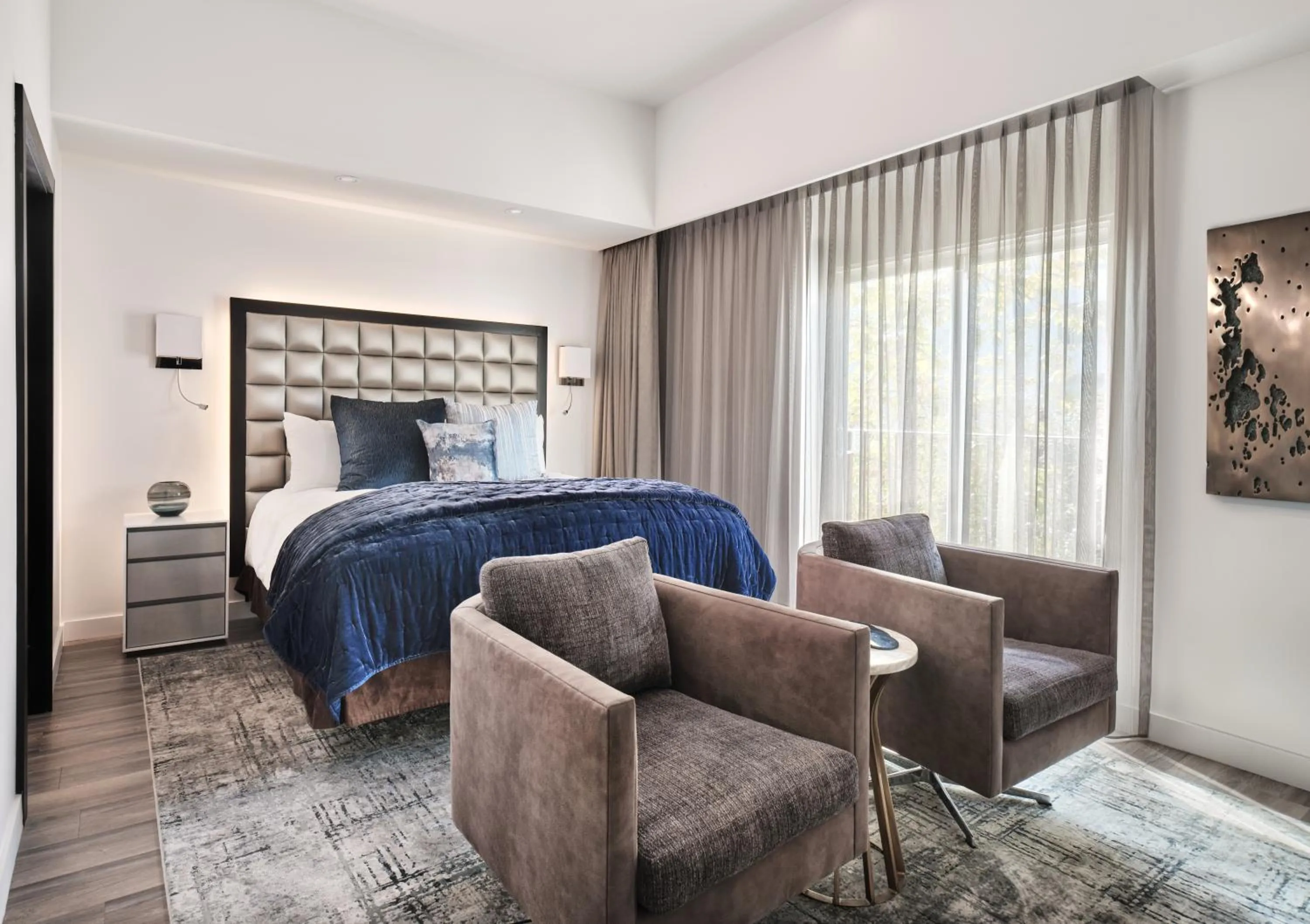 Bed in Sunset Marquis Hotel