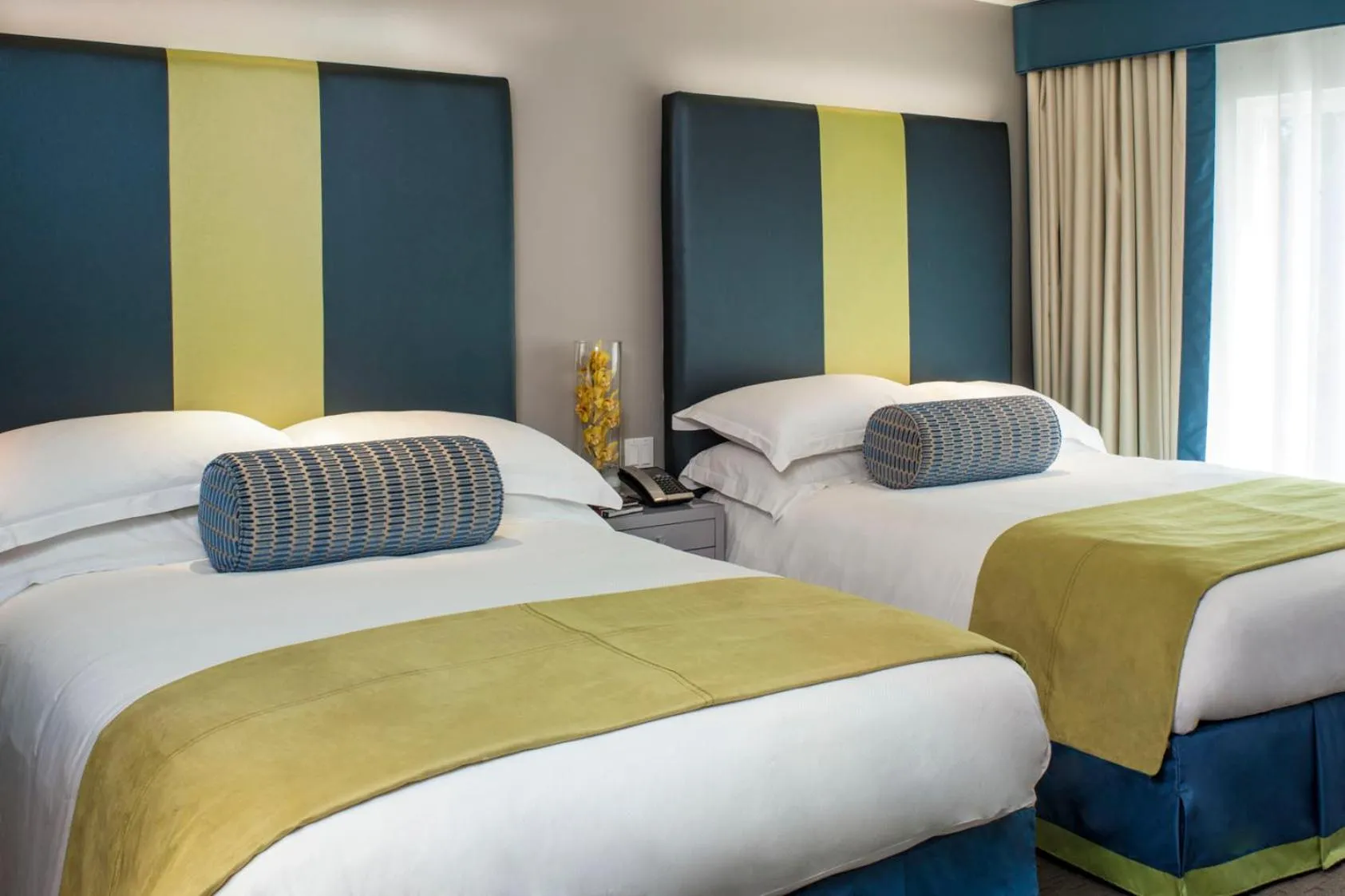 Bedroom, Bed in Sunset Marquis Hotel