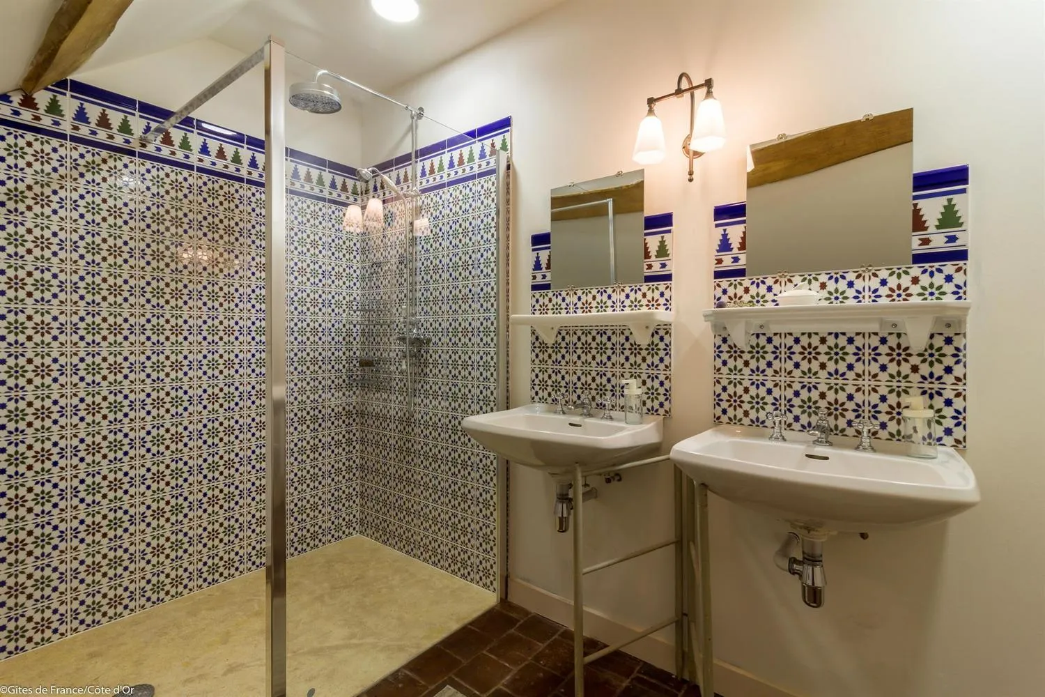 Shower in La Buffonnerie