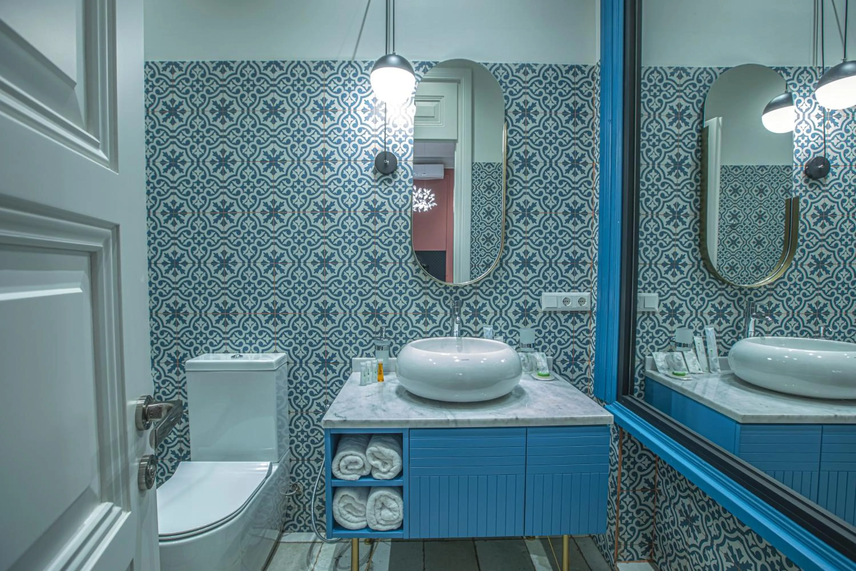 Bathroom in Heritage Hotel and Suites