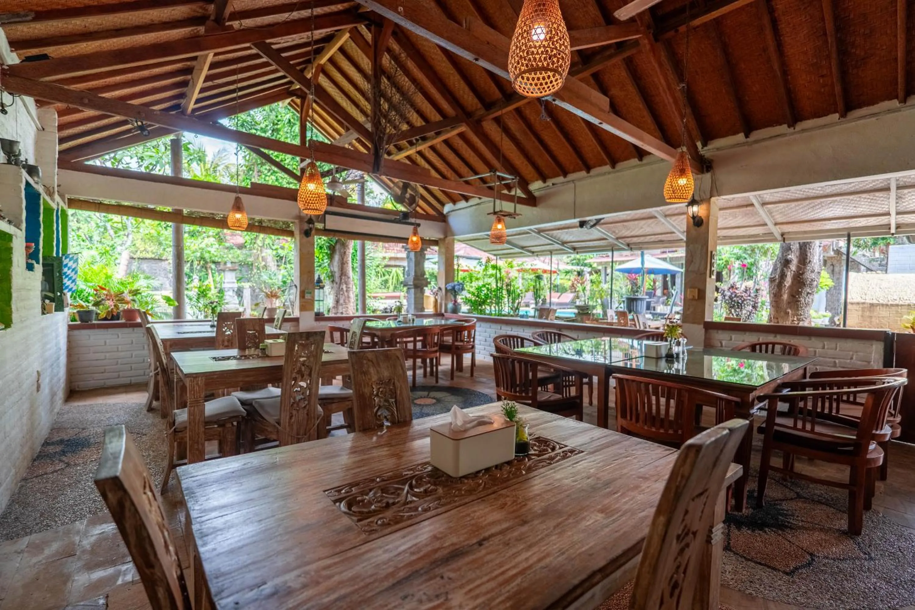 Restaurant/places to eat in Deutsches-Eck Rikesti