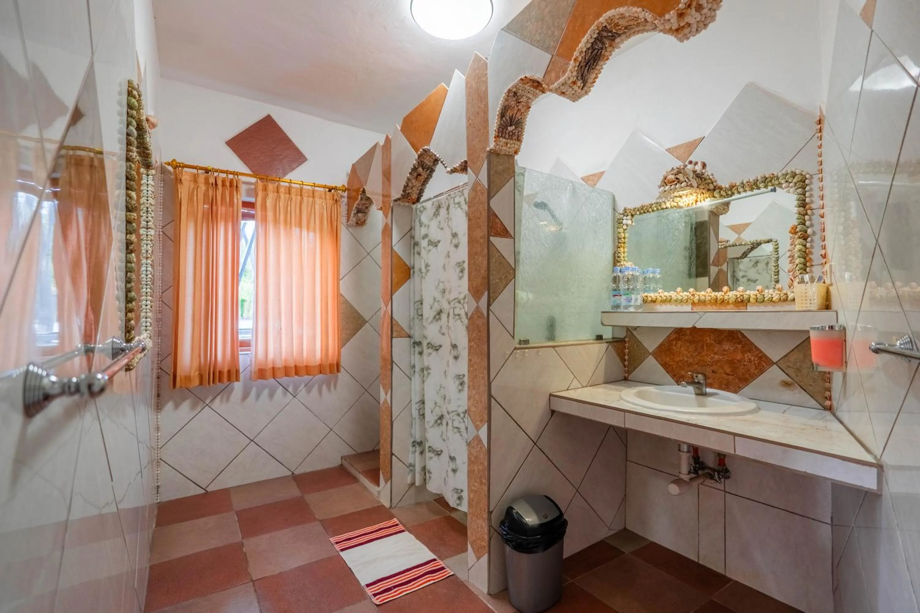 Bathroom in Deutsches-Eck Rikesti