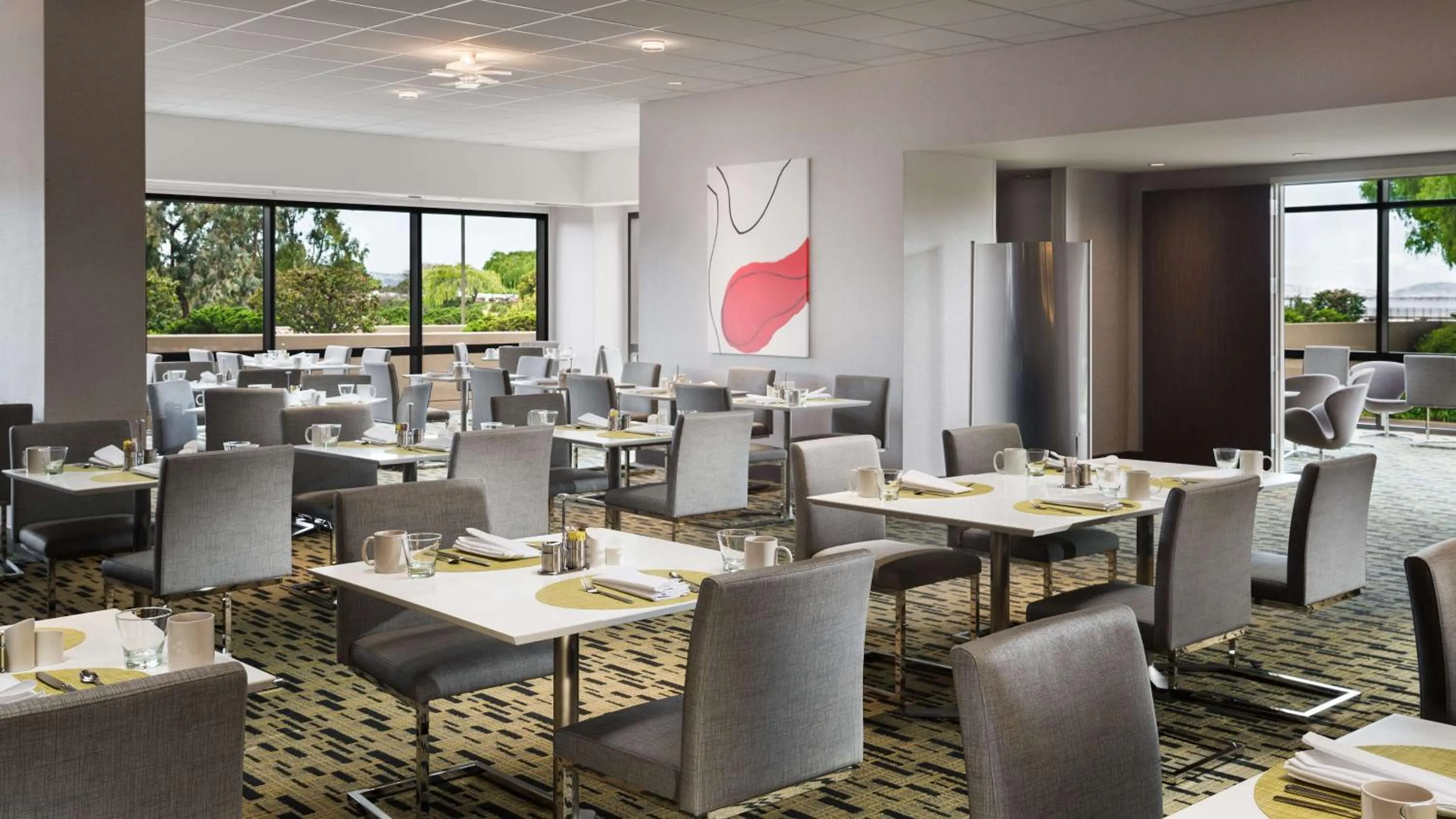 Restaurant/places to eat in Hilton San Francisco Airport Bayfront - No Resort Fee