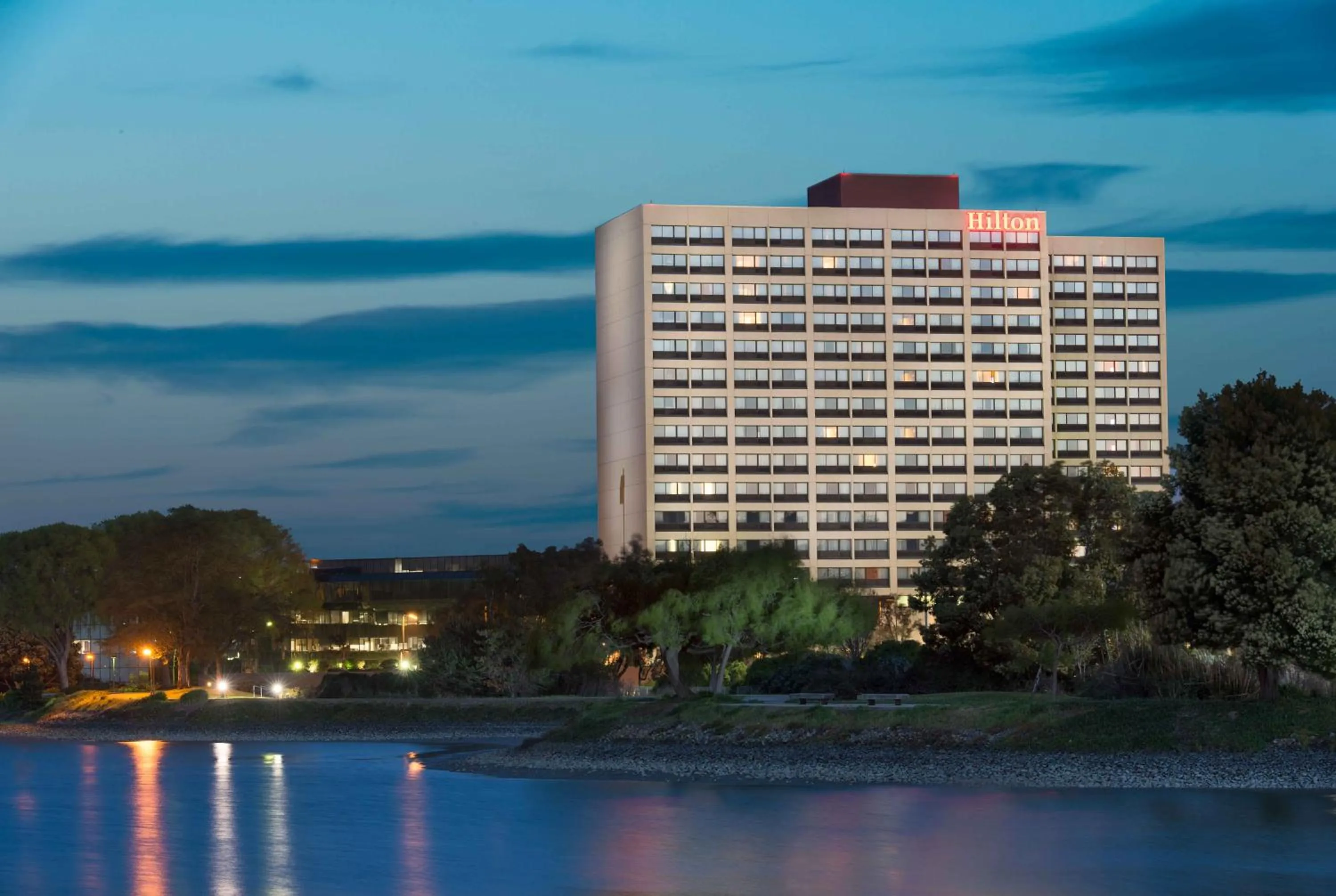 Property building in Hilton San Francisco Airport Bayfront - No Resort Fee