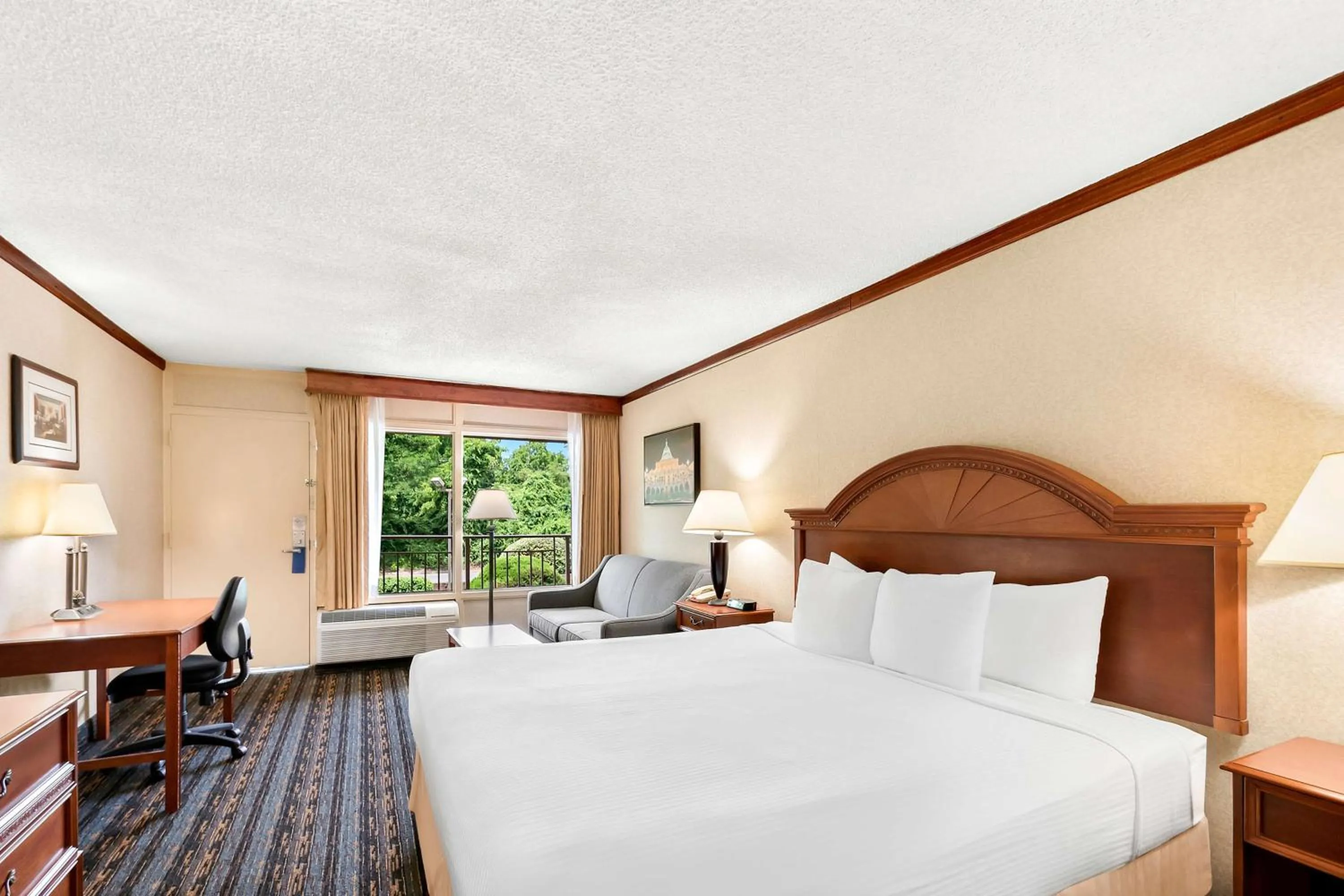 Bedroom, Bed in Best Western Fairfax City