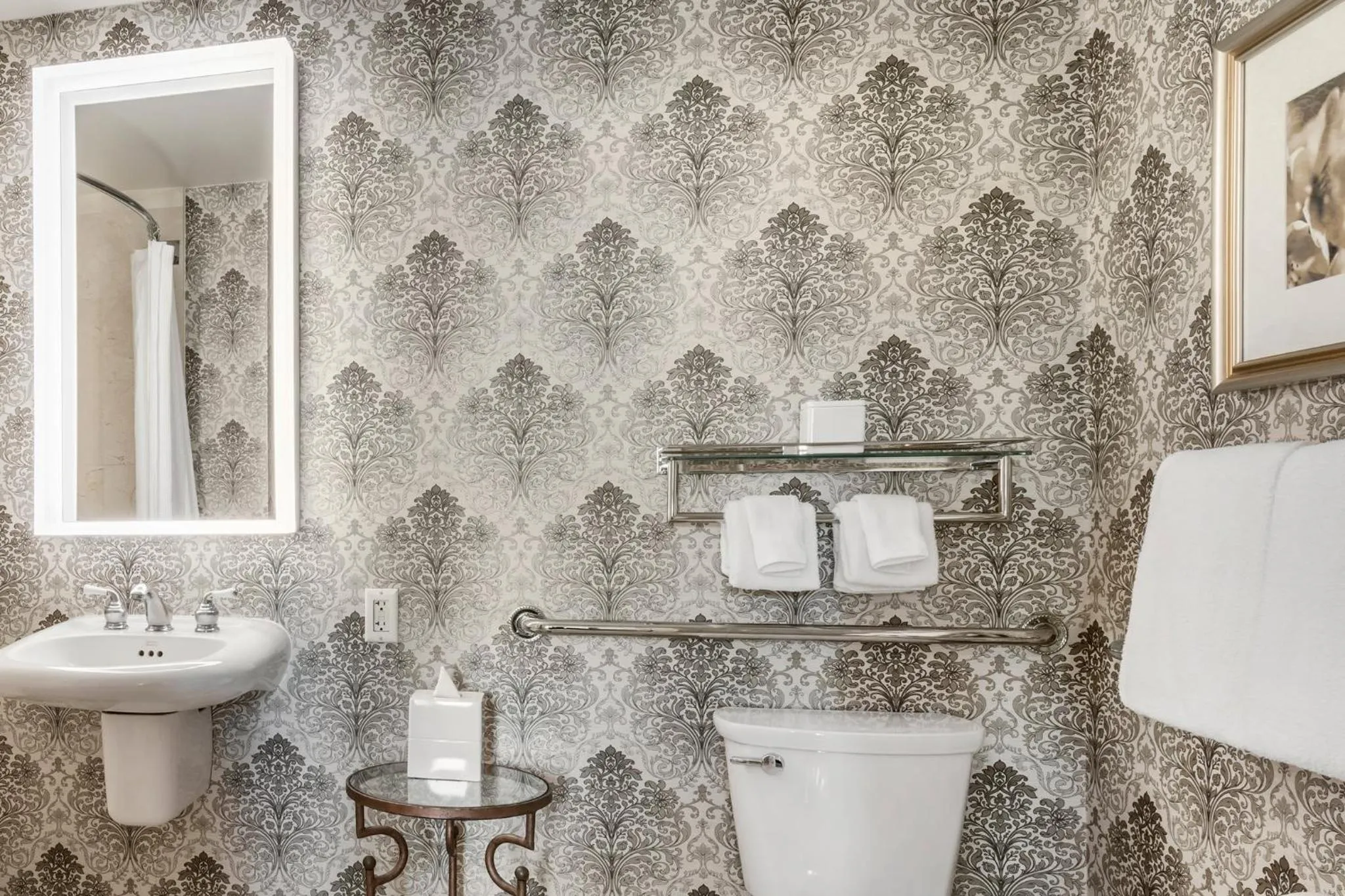 Bathroom in Omni Shoreham Hotel