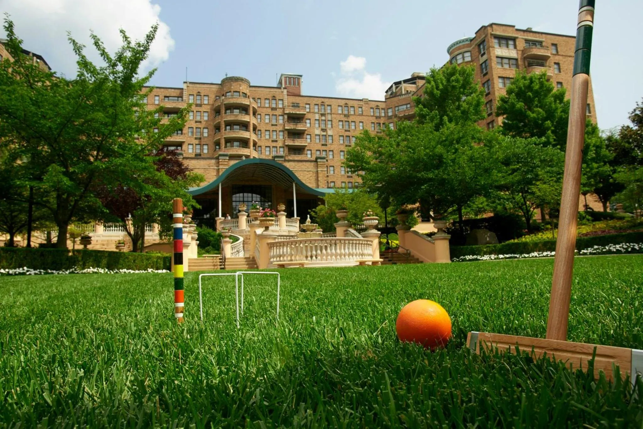 Fitness centre/facilities in Omni Shoreham Hotel