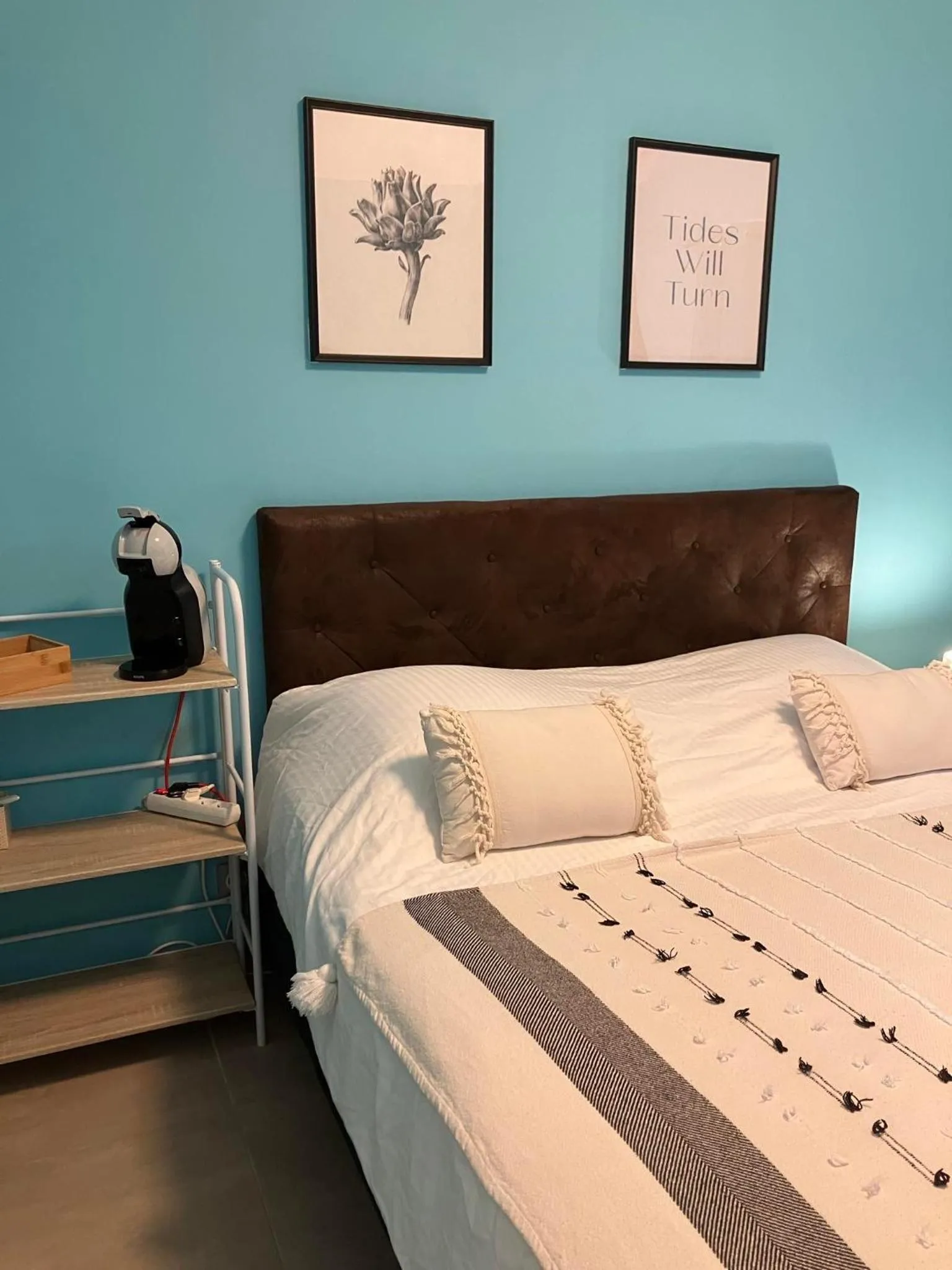 Bed in HISTOIRE D'Ô - Les Piscines - Chambres d'hôtes