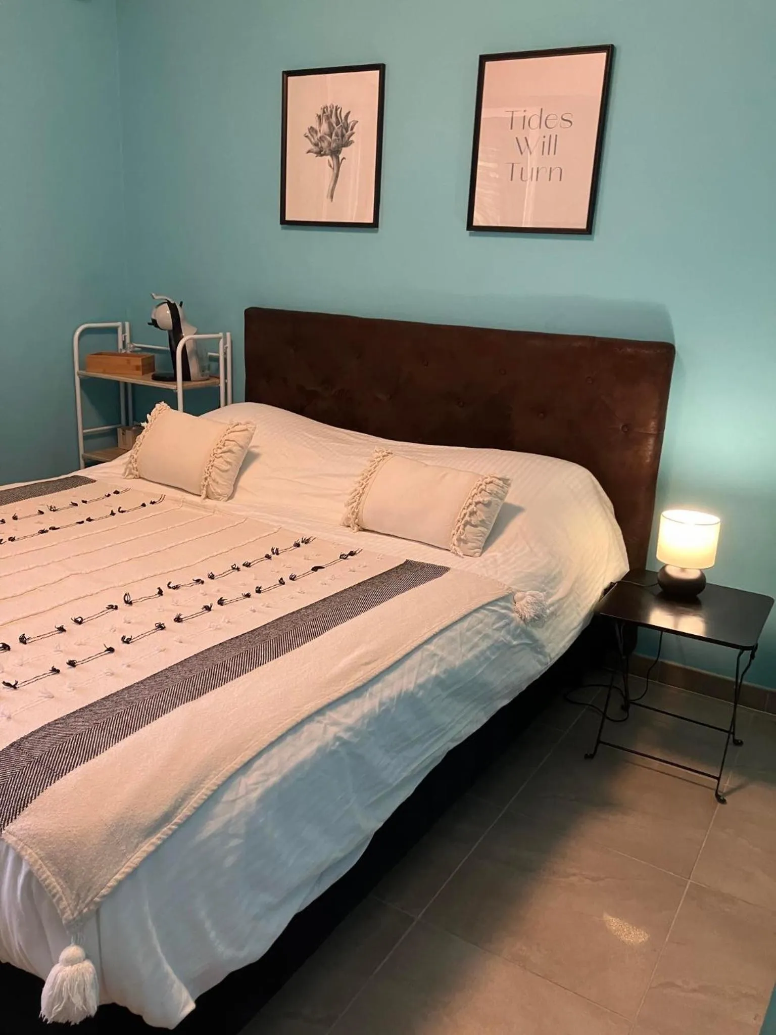 Bed in HISTOIRE D'Ô - Les Piscines - Chambres d'hôtes