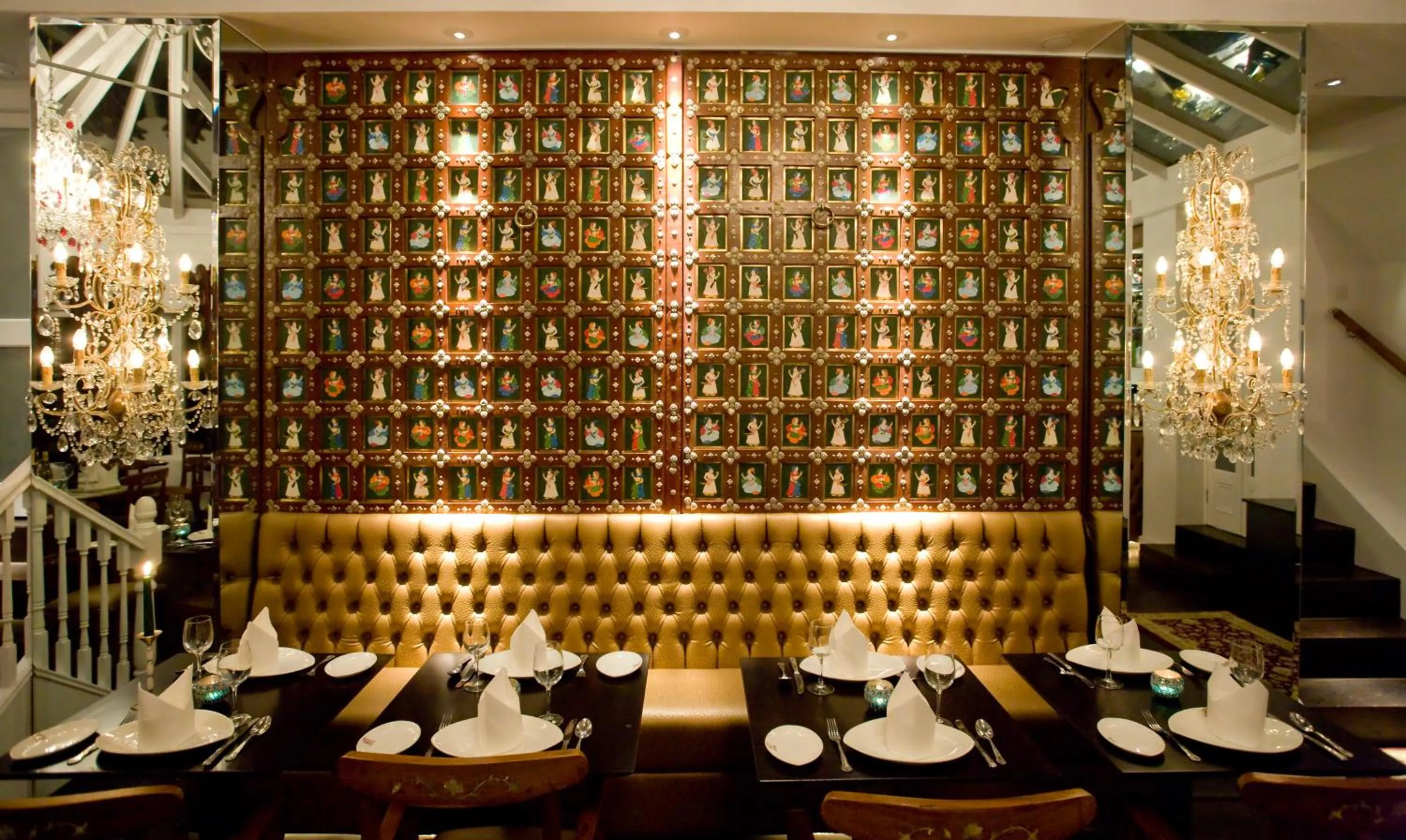 Restaurant/places to eat in Fines Bayliwick Hotel